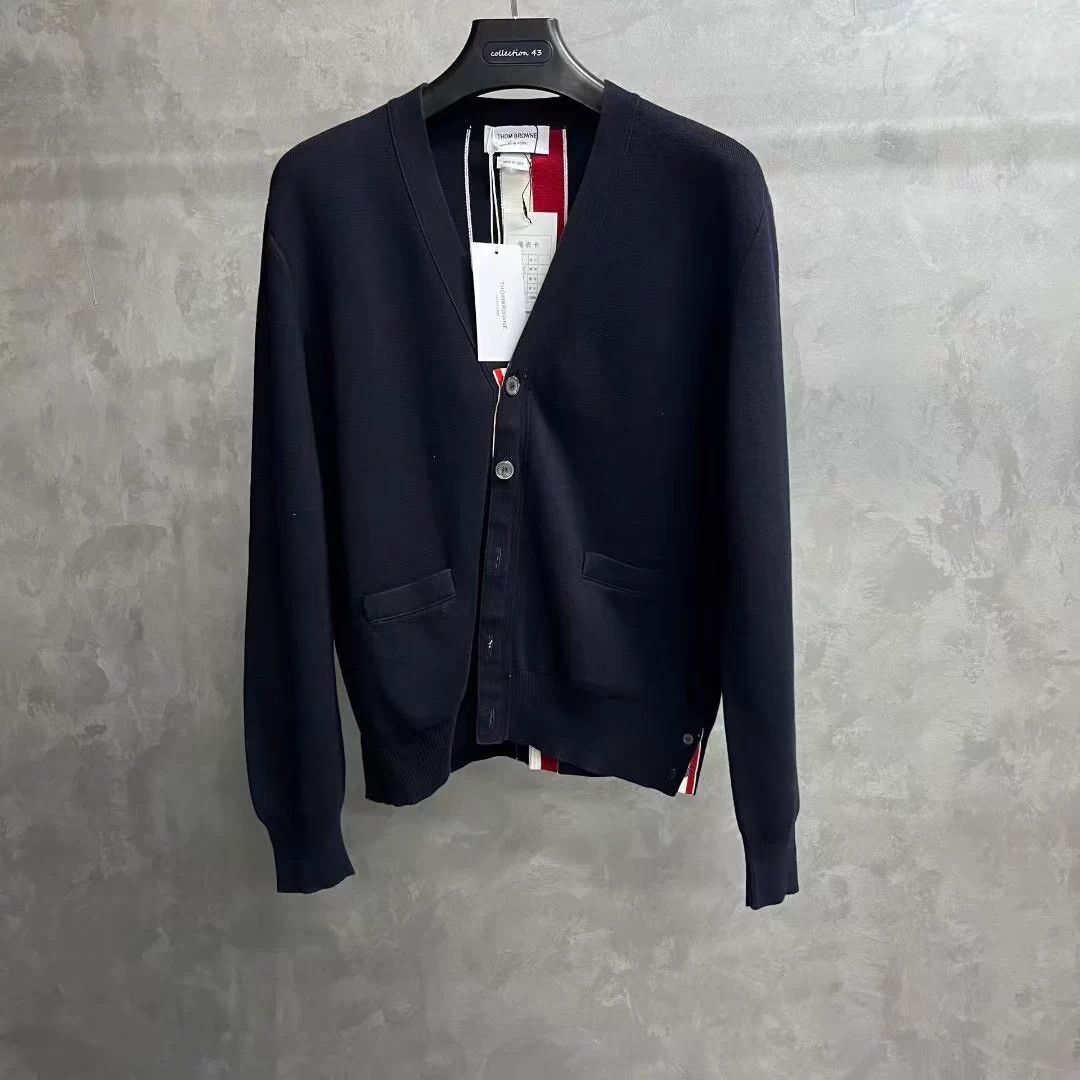 Thom Browne Thom Browne V-neck black wool sweater Size US L / EU 52-54 / 3 - 1 Thumbnail