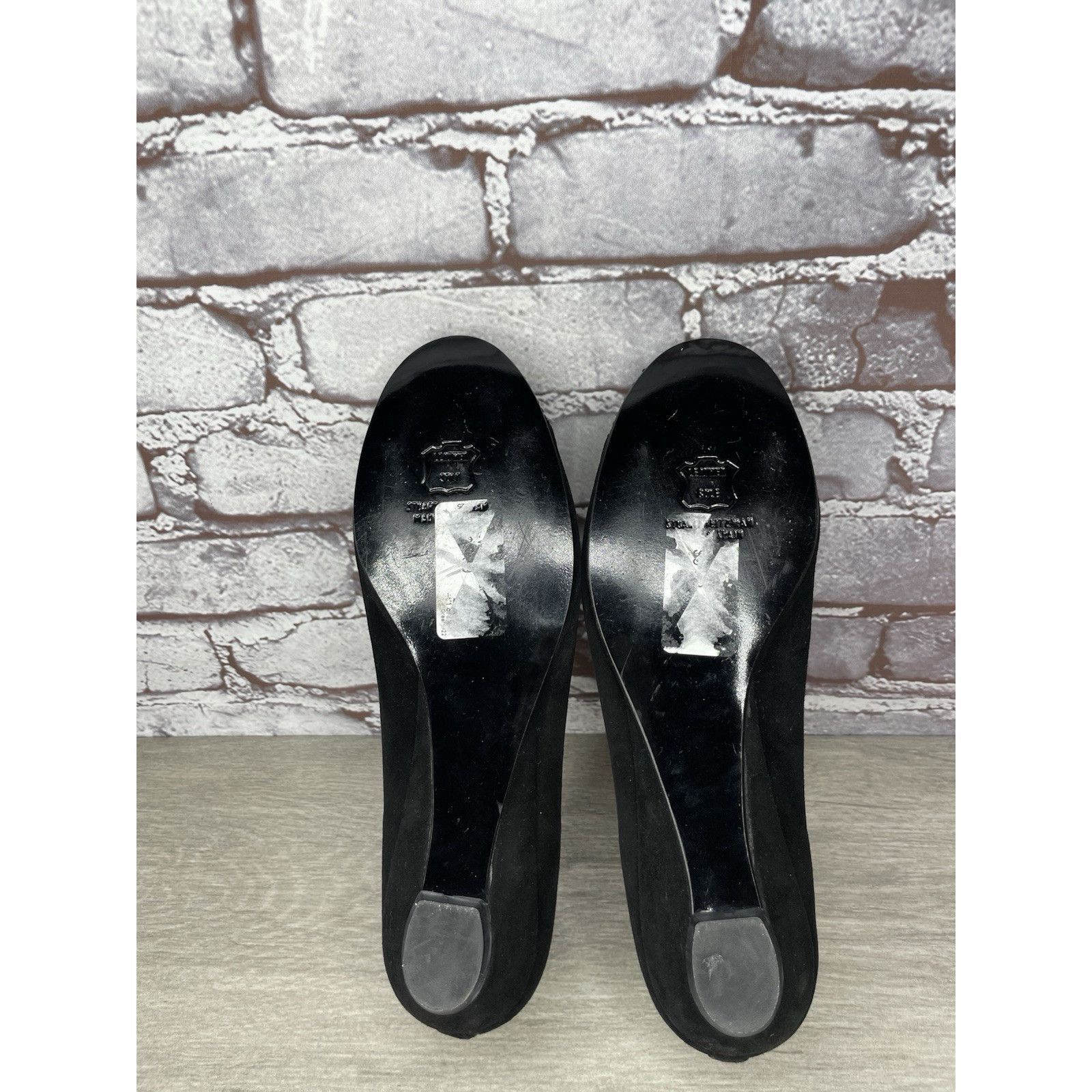 Stuart Weitzman Stuart Weitzman Black Suede Rhinestones Bow Ballet Flats Wom Size US 7.5 / IT 37.5 - 18 Thumbnail
