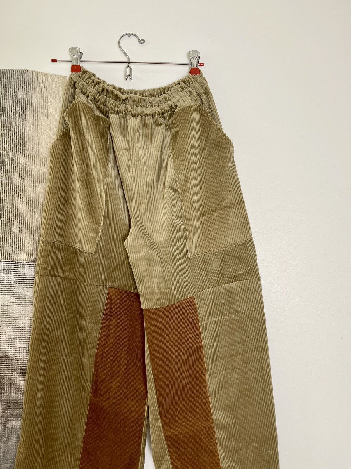 Chorley Aw23 corduroy patchwork carpenter sweatpants handmade Size US 34 / EU 50 - 2 Thumbnail