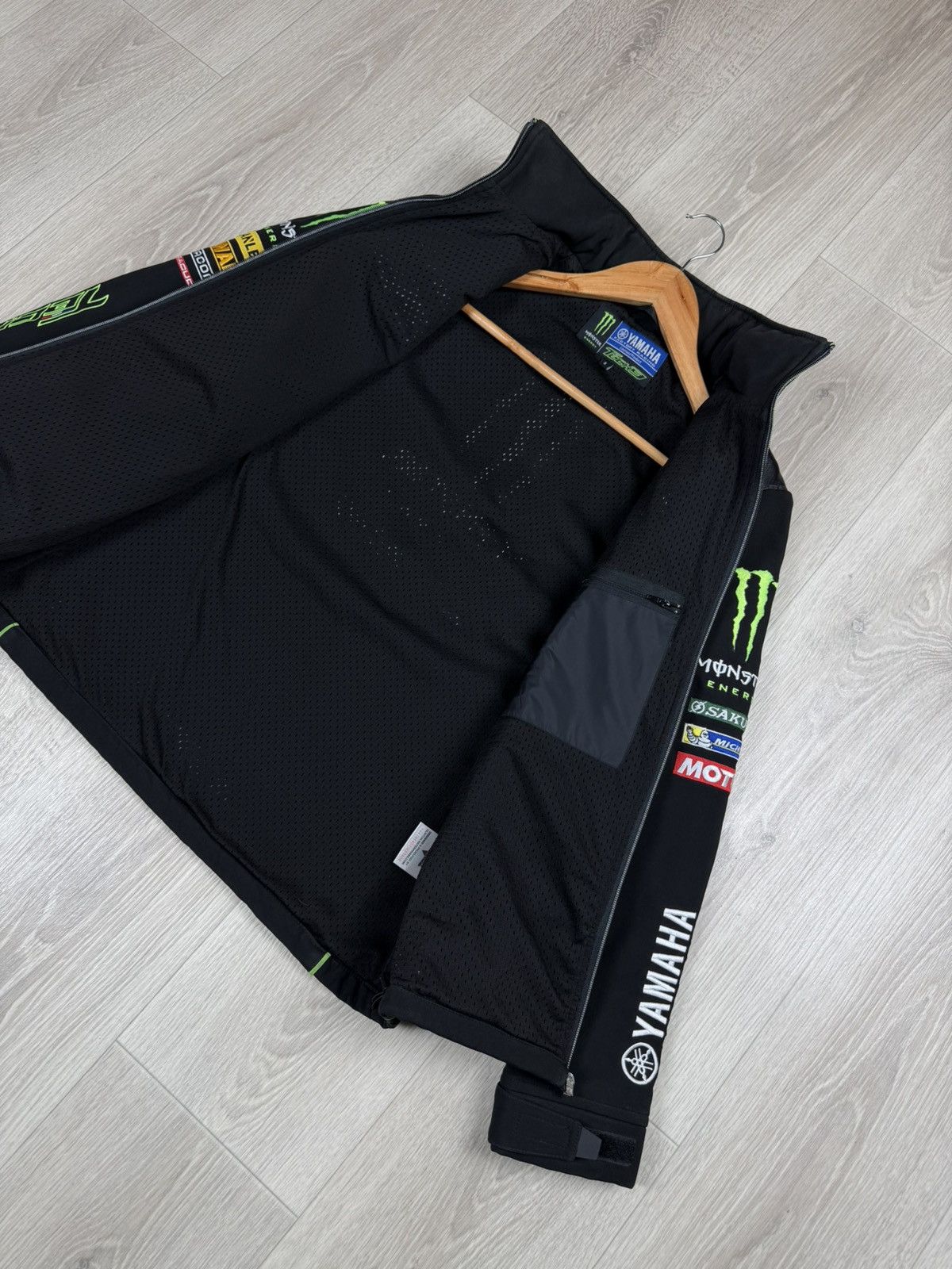 Yamaha Yamaha Monster Energy Soft-Shell Racing Jacket Vintage Size US S / EU 44-46 / 1 - 7 Thumbnail