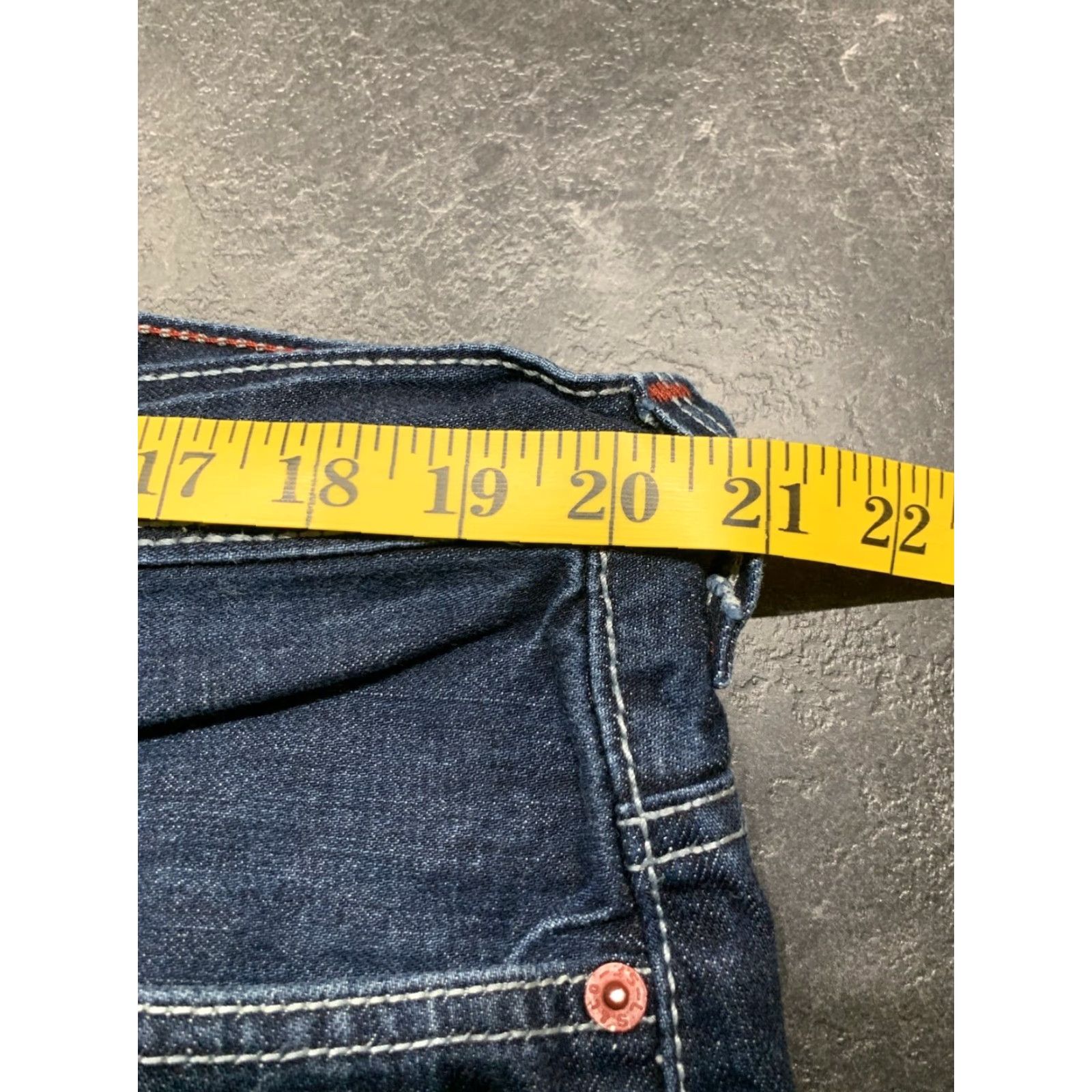 Levi's VINTAGE Levi's 569 Jeans Mens 40x25 Blue Medium Wash Relaxed Straight Size US 40 / EU 56 - 5 Thumbnail