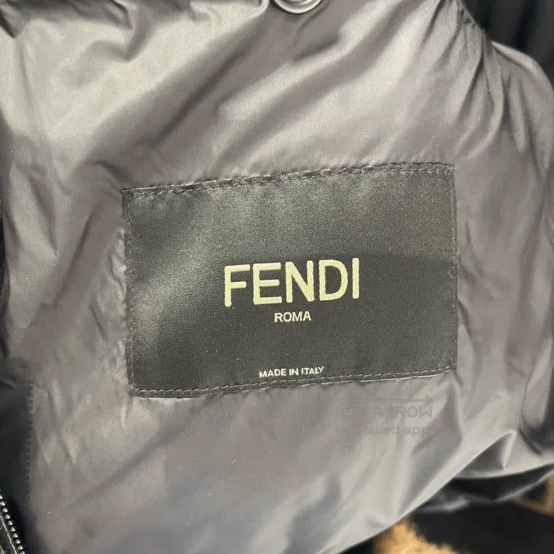 Fendi Fendi Logo Printed Teddy Fleece Jacket Size US S / EU 44-46 / 1 - 3 Thumbnail