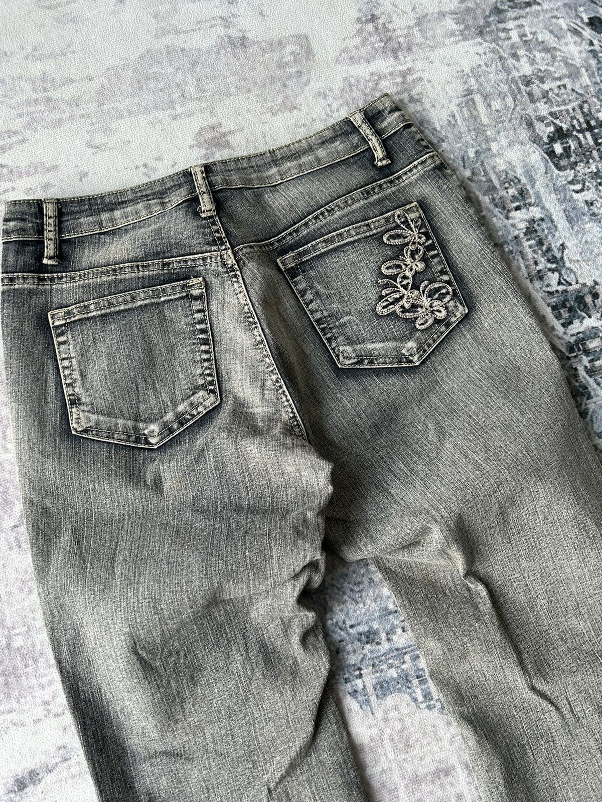 If Six Was Nine Embroidery Art Flower Flared Jeans Size US 29 - 10 Thumbnail