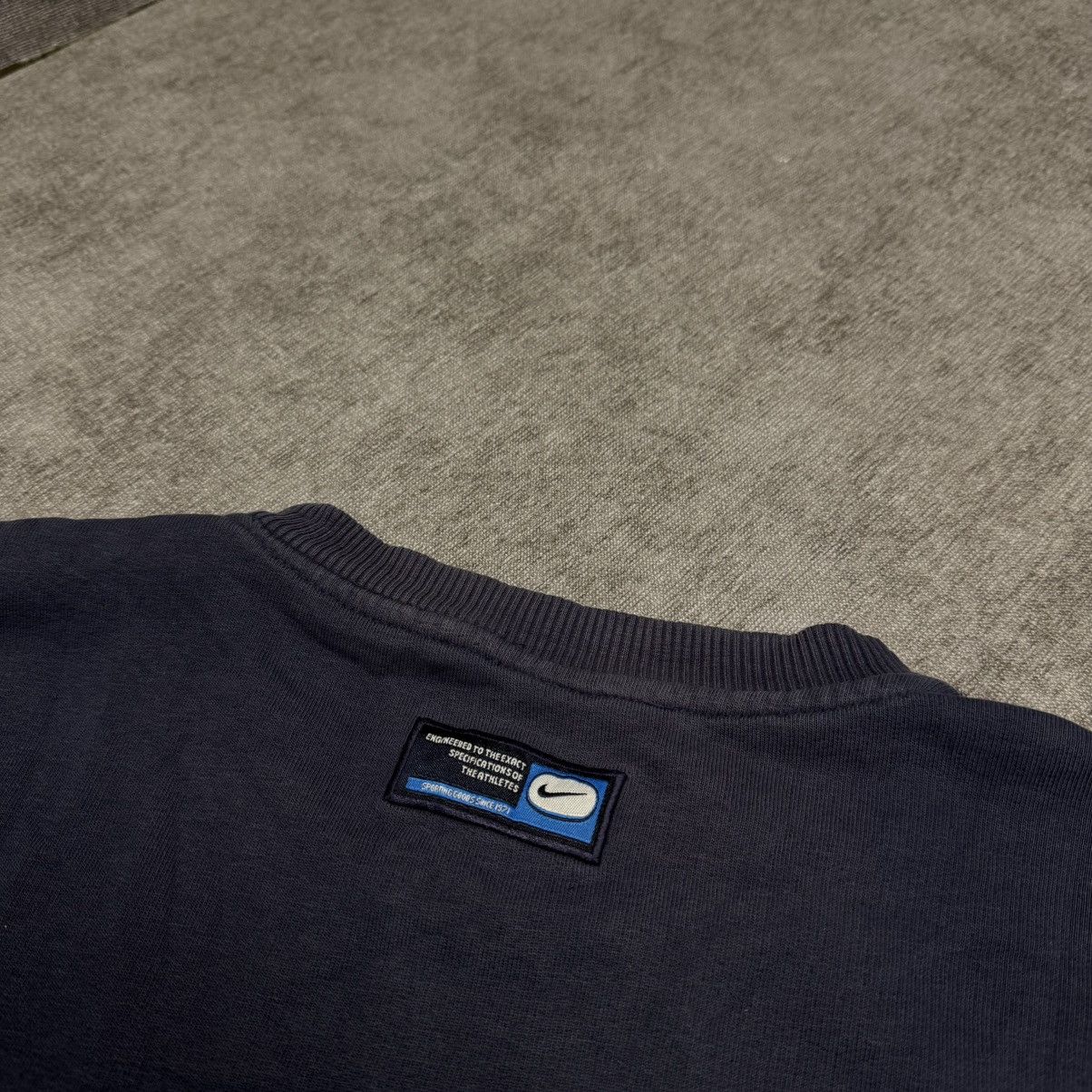 Nike × Vintage Y2K Nike sweatshirt faded vintage big logo Size US S / EU 44-46 / 1 - 4 Thumbnail