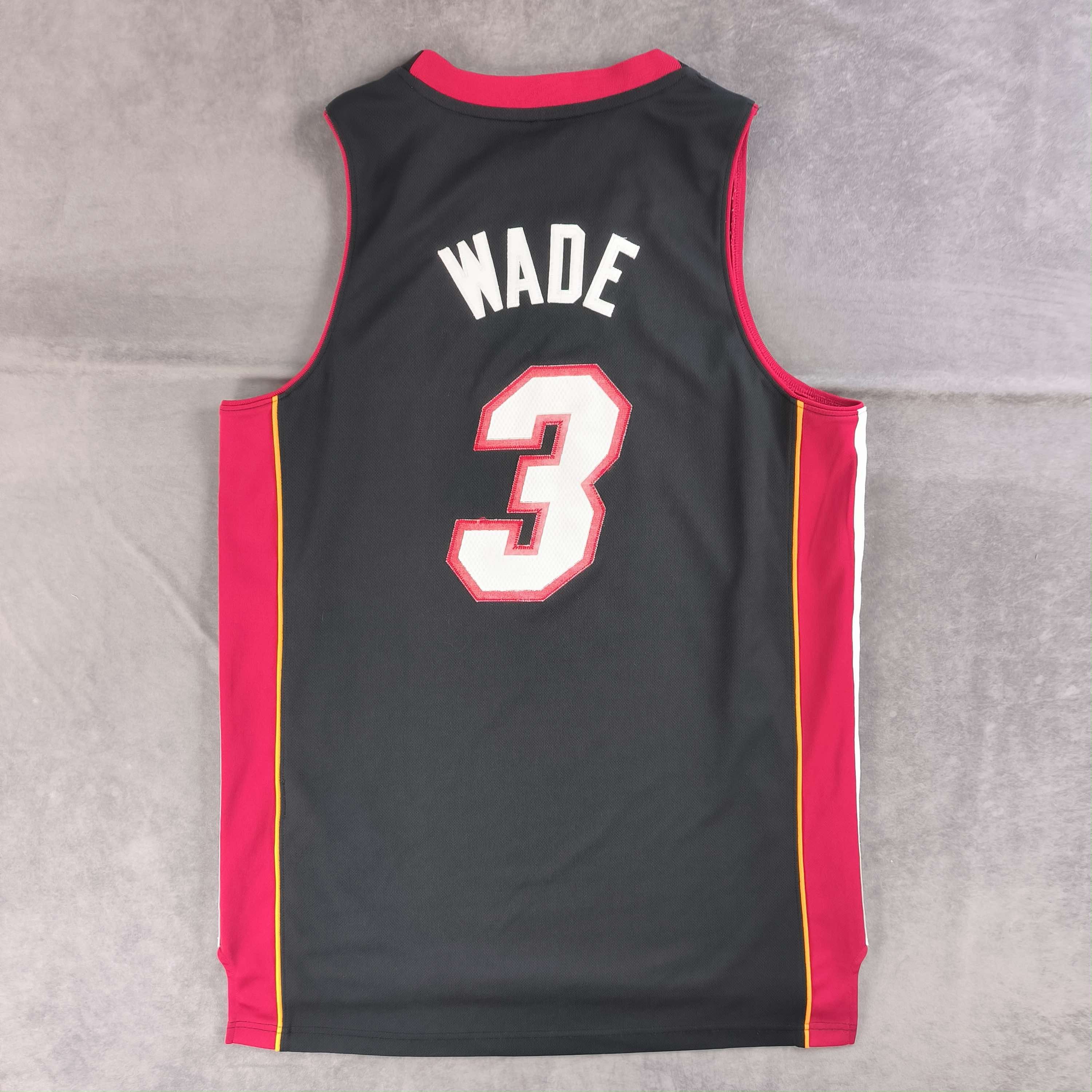 Adidas Miami Heat Dwyane Wade Adidas Swingman NBA jersey size M Size US M / EU 48-50 / 2 - 2 Thumbnail