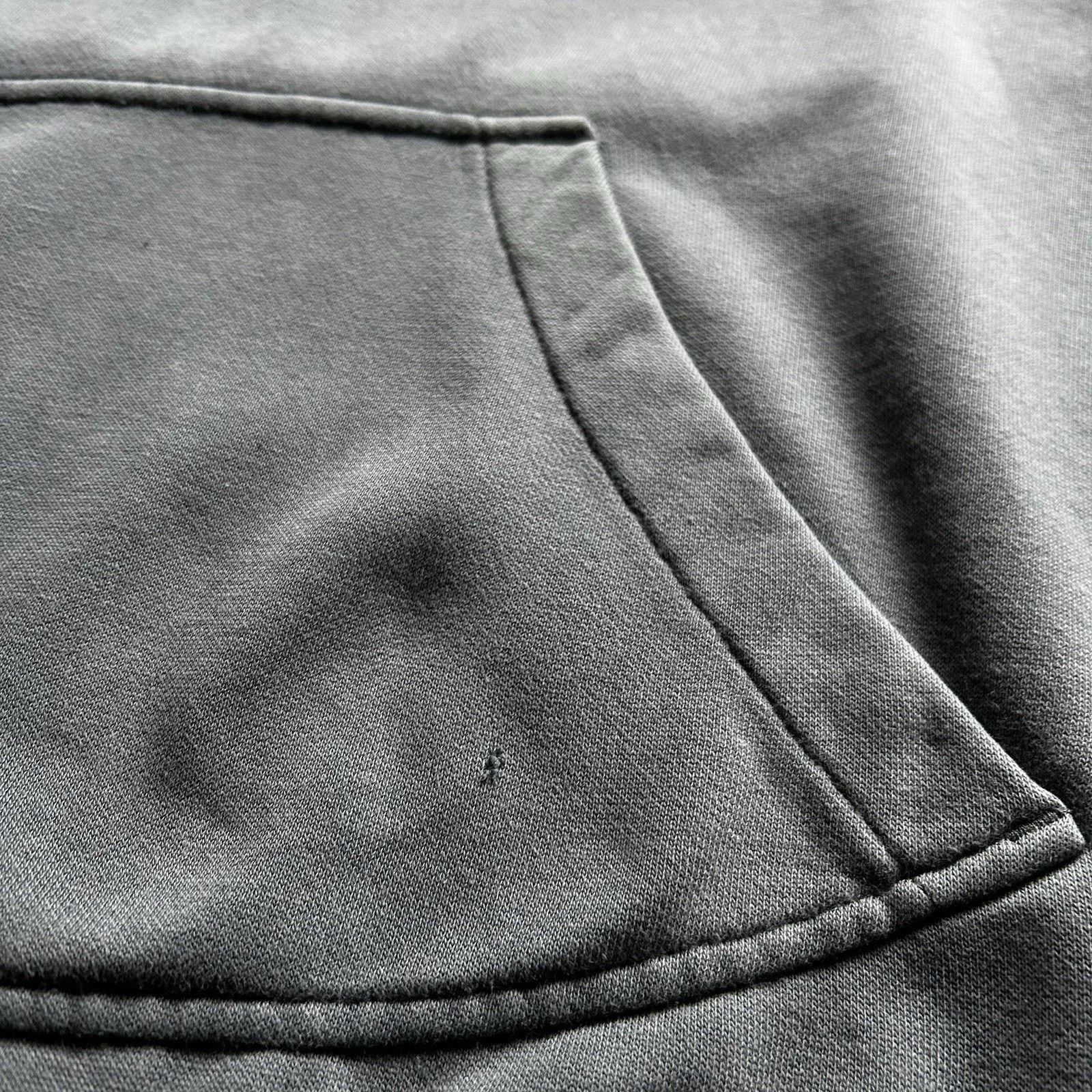 Nike Vintage Y2K Nike Swoosh Hoodie Sweatshirt Gray Medium Rare Size US M / EU 48-50 / 2 - 6 Thumbnail