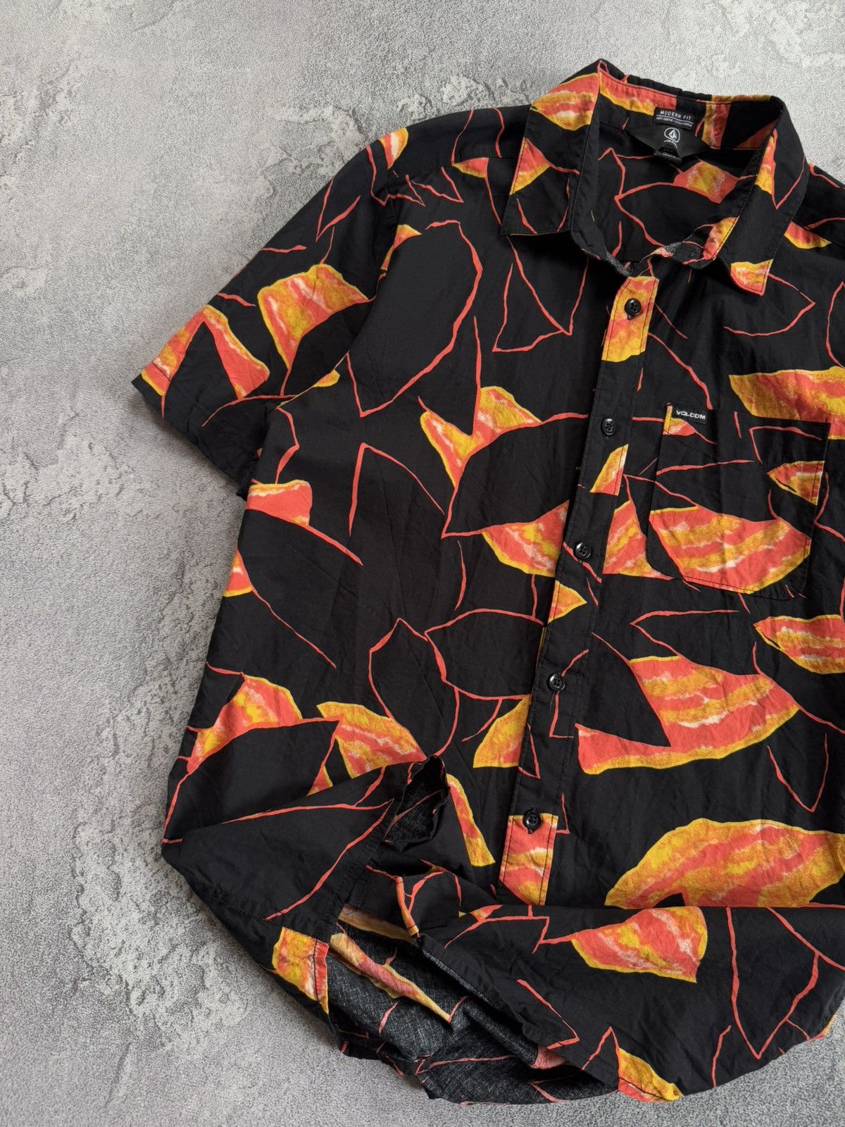 Volcom Volcom M all printed flowers 🌺 shirts button up polo tee Size US M / EU 48-50 / 2 - 2 Thumbnail