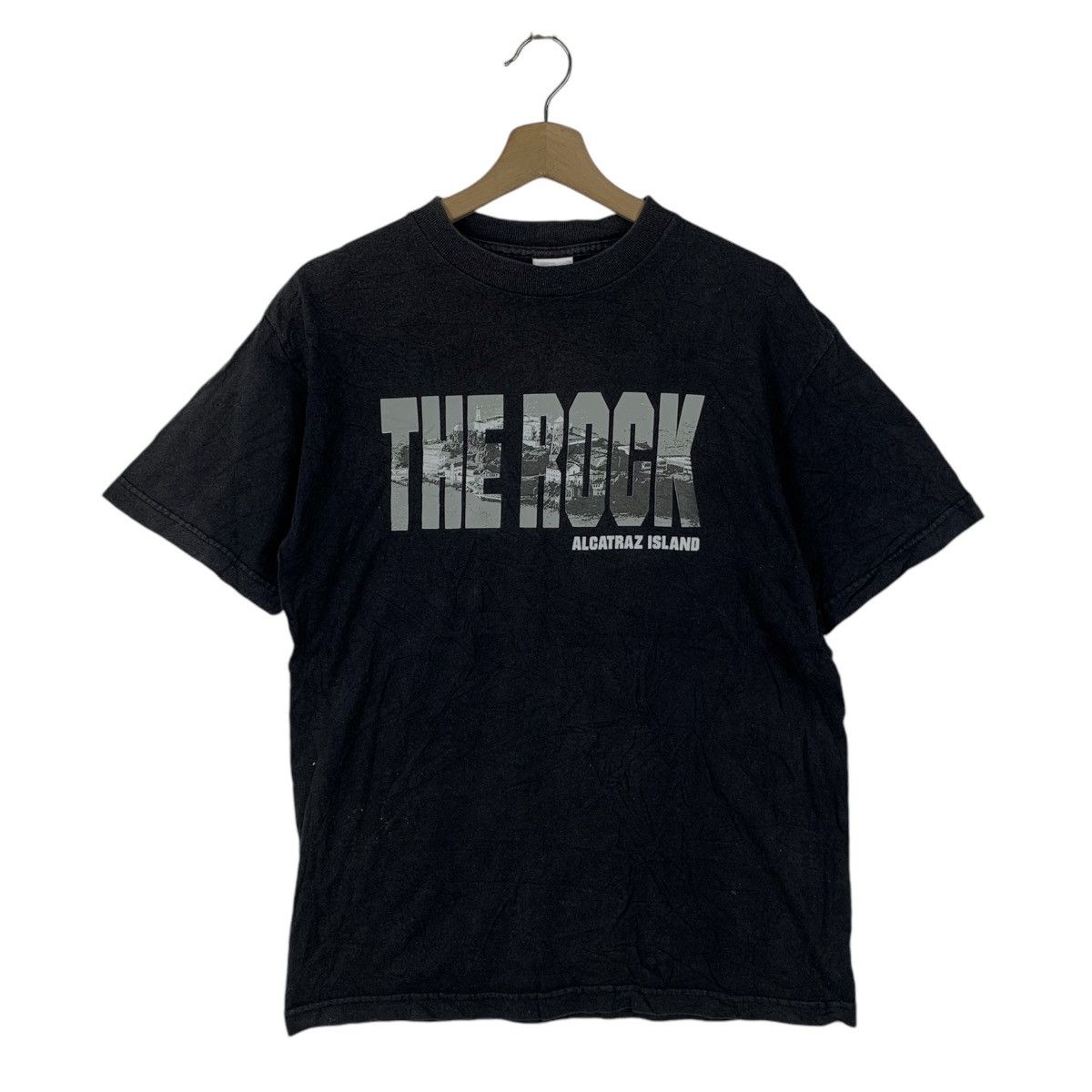Japanese Brand Vintage THE ROCK ALCATRAZ Movie Film Tee Shirt Size US M / EU 48-50 / 2 - 1 Thumbnail