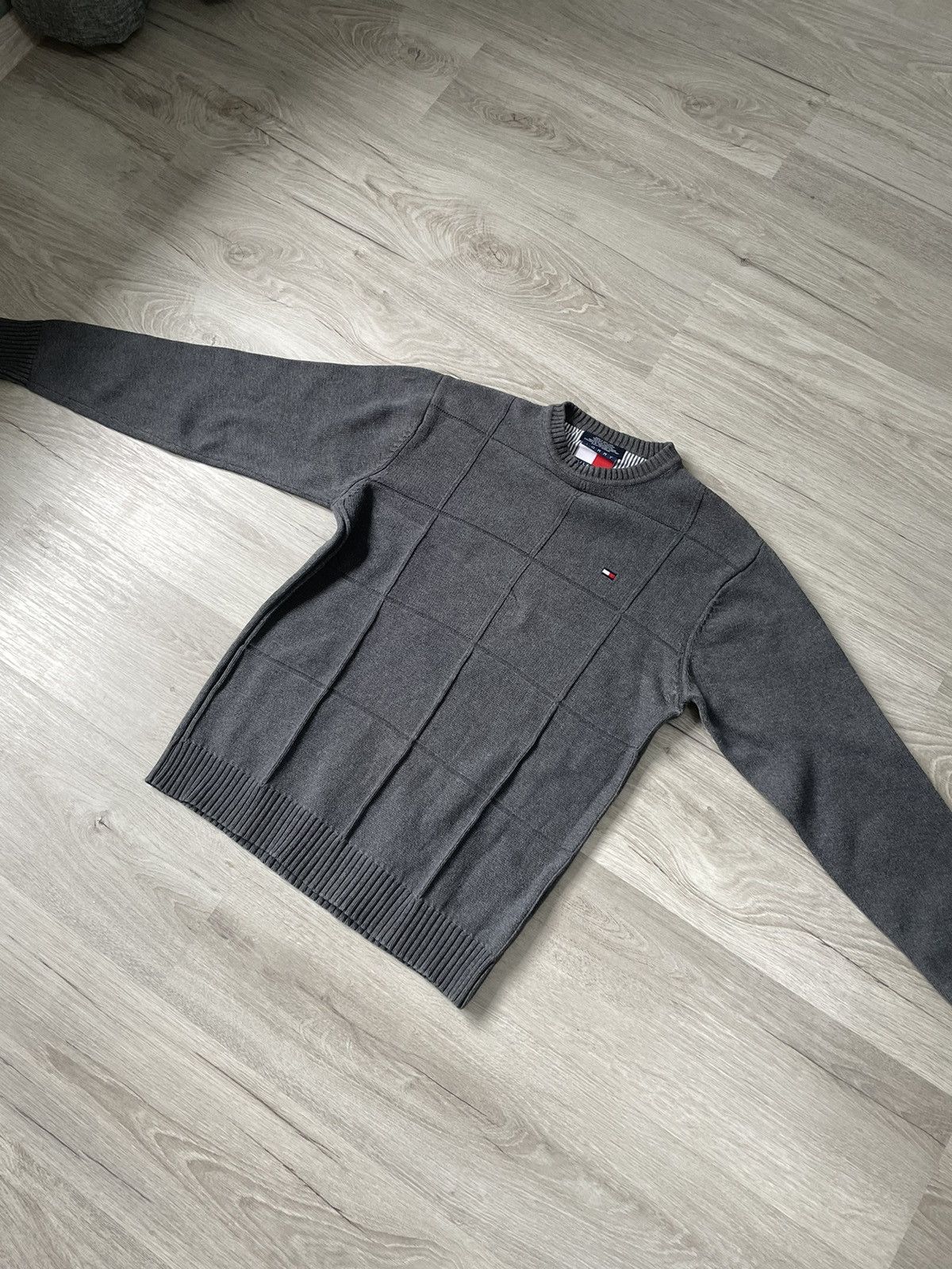 Tommy Hilfiger Vintage Tommy Hilfiger sweeter size:L Size US L / EU 52-54 / 3 - 8 Thumbnail