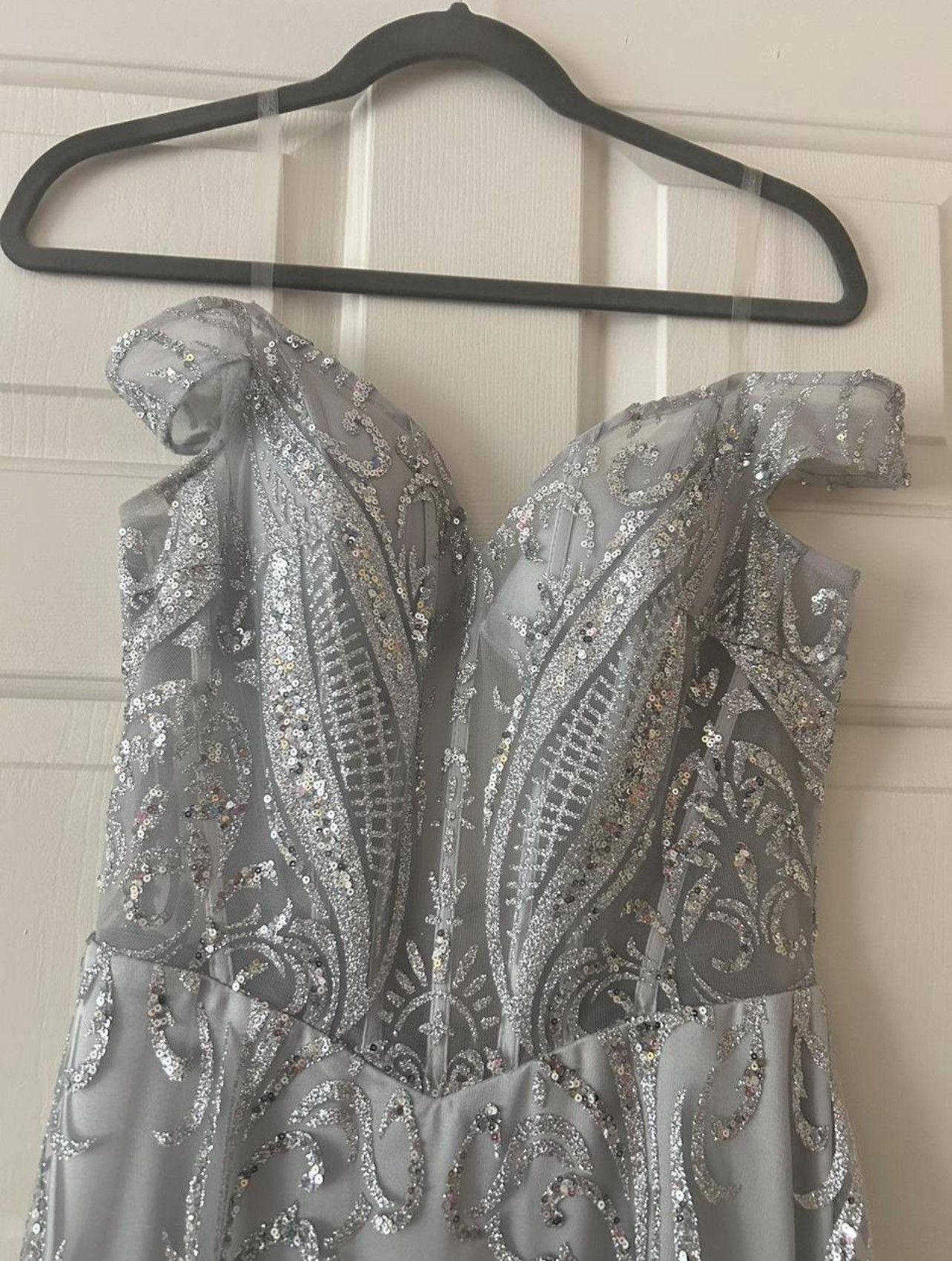 Other Silver prom dress with sequin detail Size S / US 4 / IT 40 - 2 Thumbnail