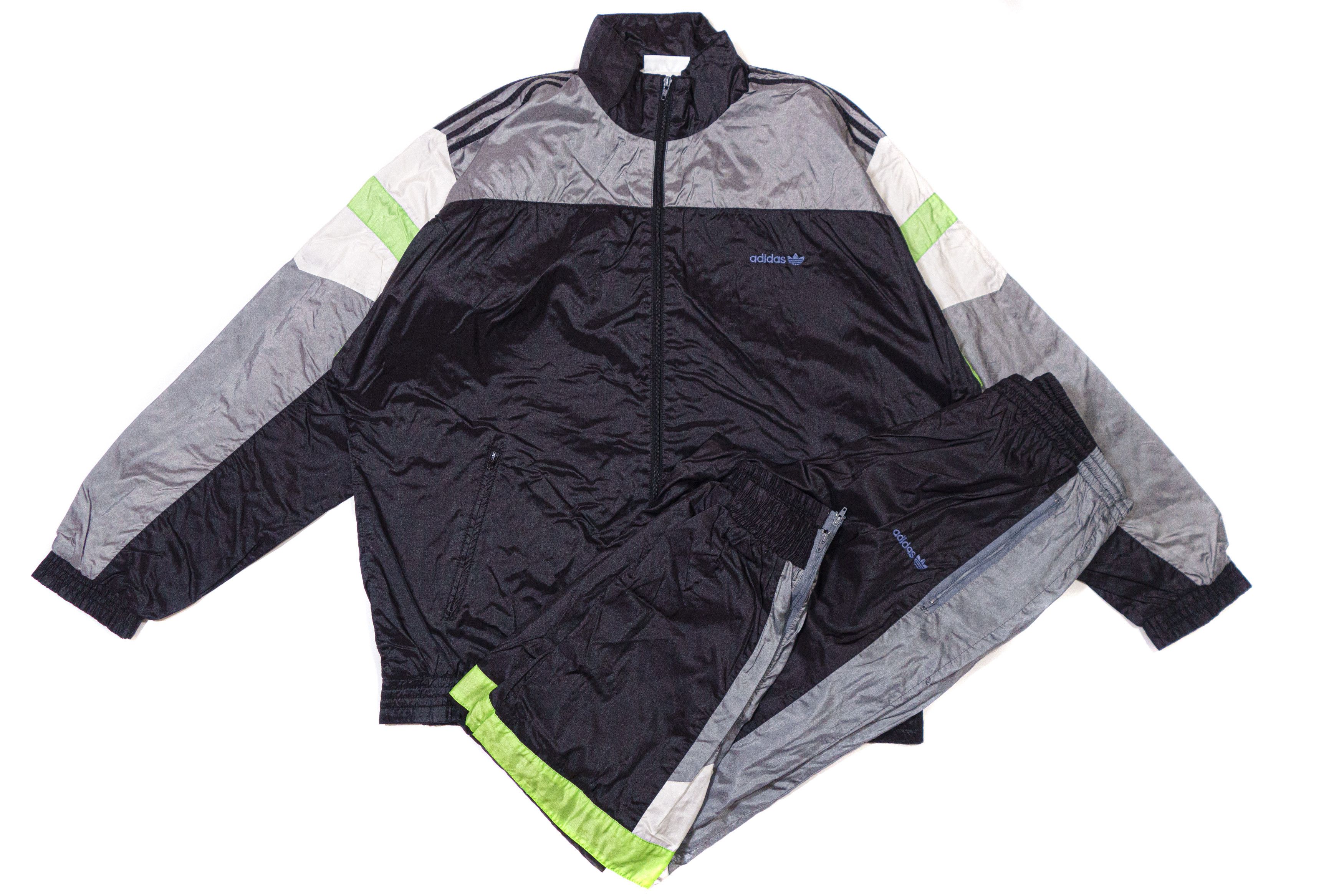 90S Logo Stripes 2-Tone Nylon Sport Suit