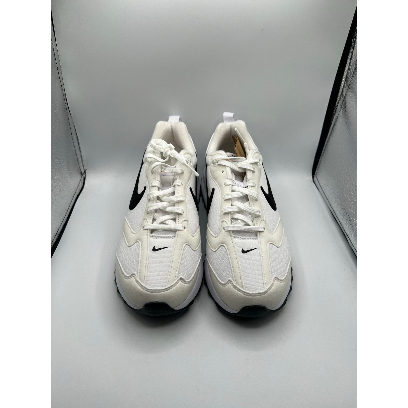 Nike Nike Air Max Dawn “White Total Orange” size 5 women’s Size US 5 / IT 35 - 2 Thumbnail