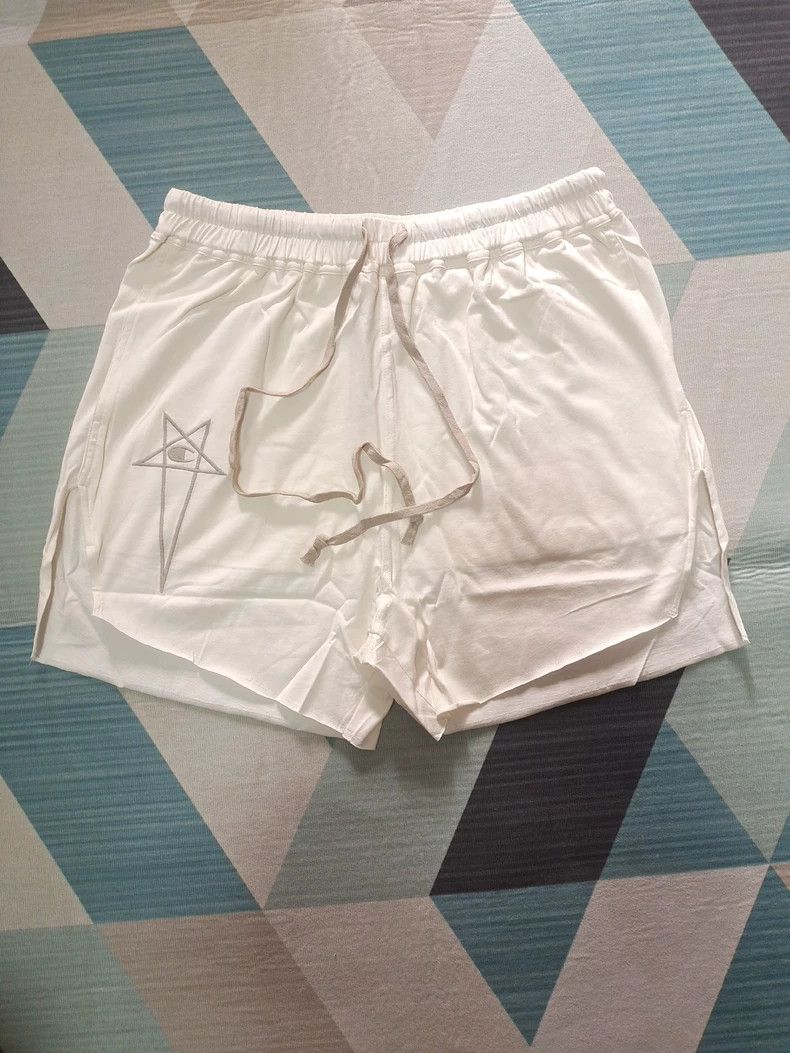 Rick Owens Rick Owens White Casual Shorts XL - dmc Size US 34 / EU 50 - 1 Thumbnail