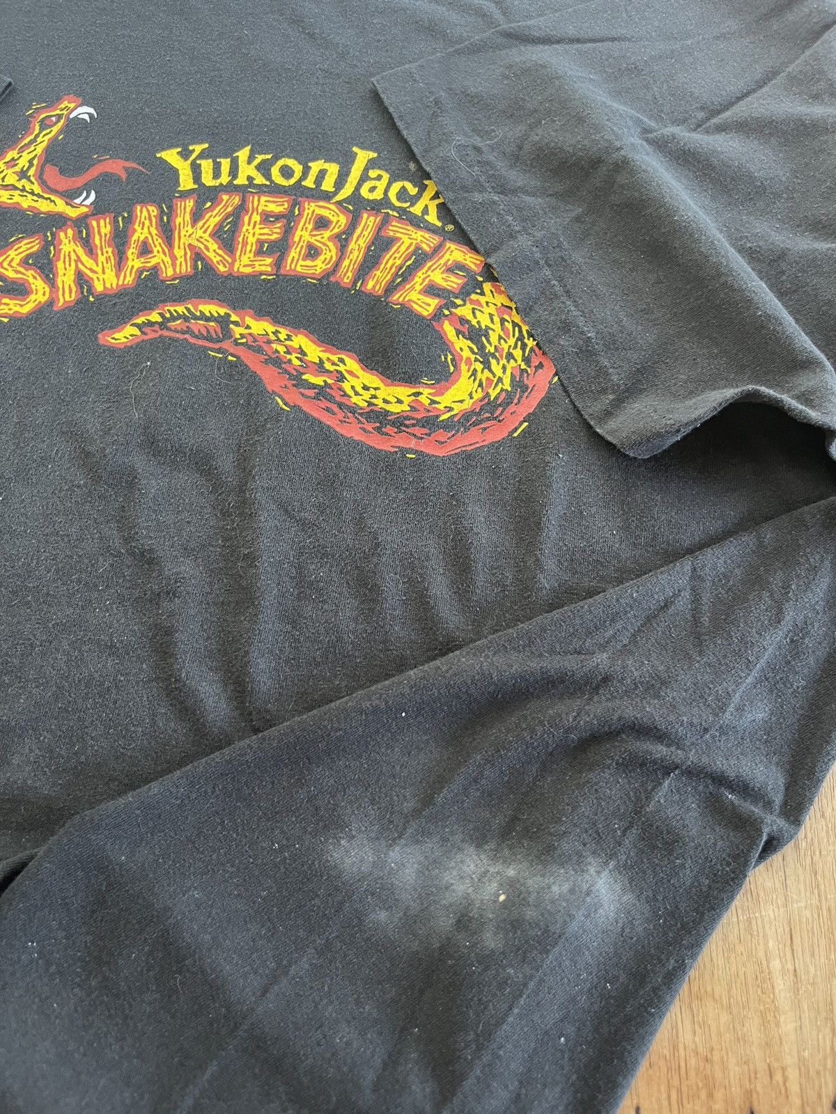 Vintage Vintage YukonJack Snakebite company 90’s T-shirt Size US XL / EU 56 / 4 - 8 Thumbnail