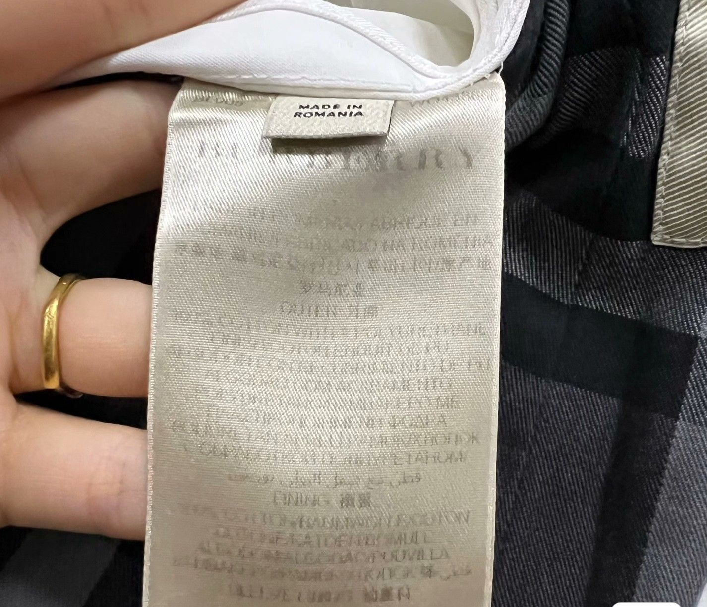 Burberry Burberry Double-breasted Trench Coat-yw Size US M / EU 48-50 / 2 - 3 Thumbnail