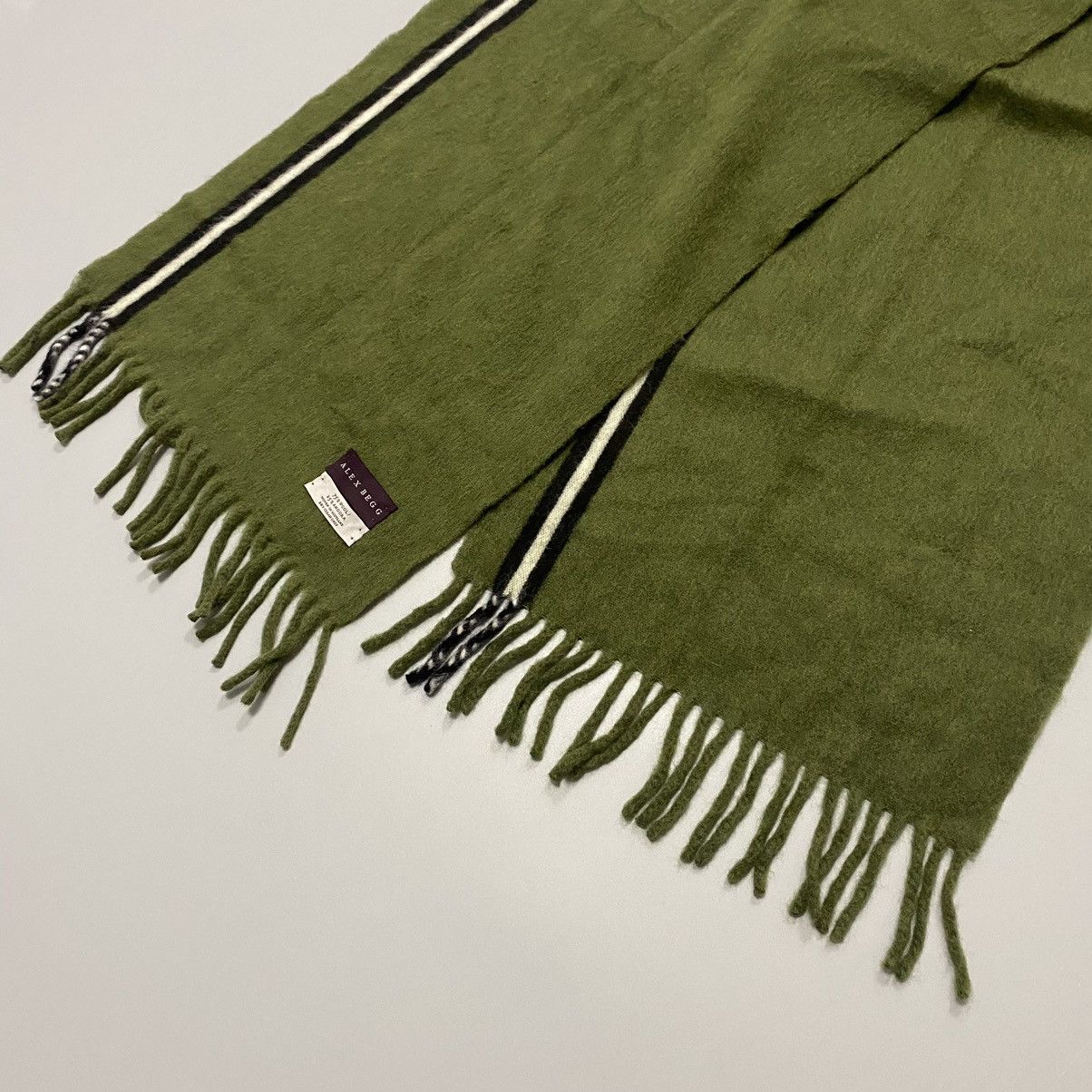 Other Alex Begg Made in Scotland 80% Wool Scarf Unisex Size ONE SIZE - 3 Thumbnail