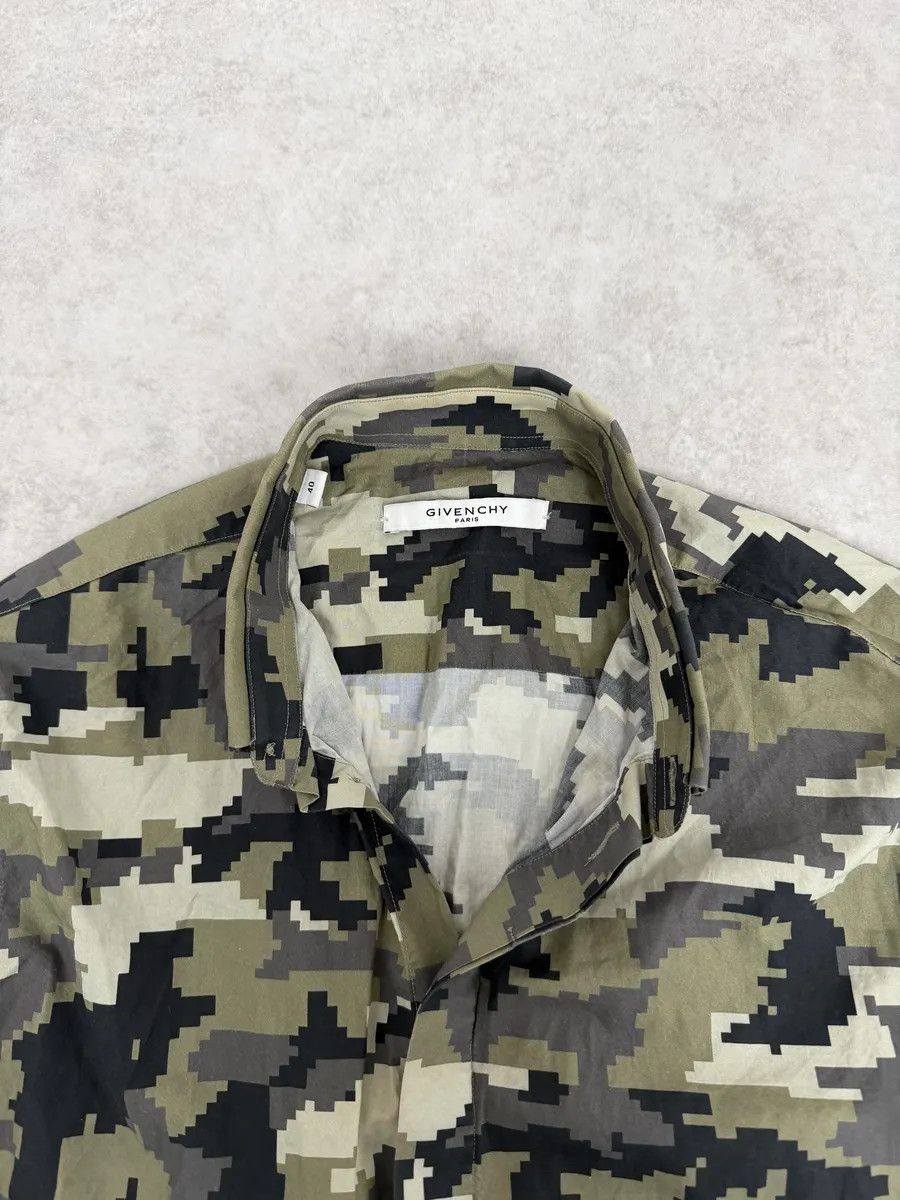 Givenchy AW2015 Givenchy Camo Green Shirt by Riccardo Tisci Size US S / EU 44-46 / 1 - 12 Thumbnail