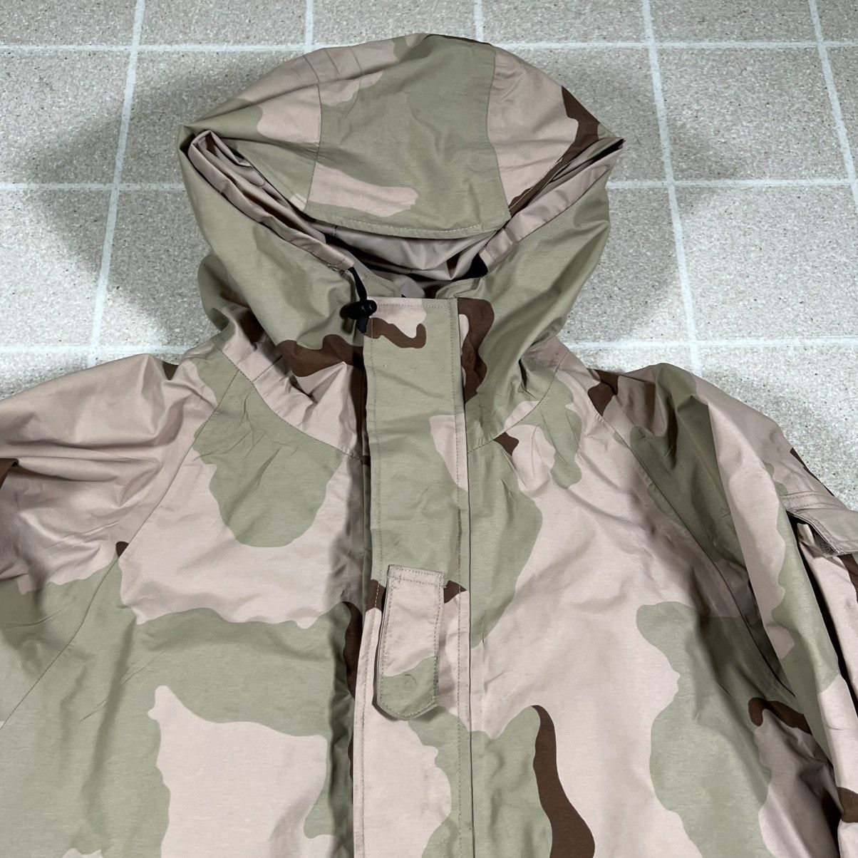 Other US MILITARY ECWCS GORE TEX COLD WEATHER DESERT CAMO PARKA Size US M / EU 48-50 / 2 - 2 Thumbnail