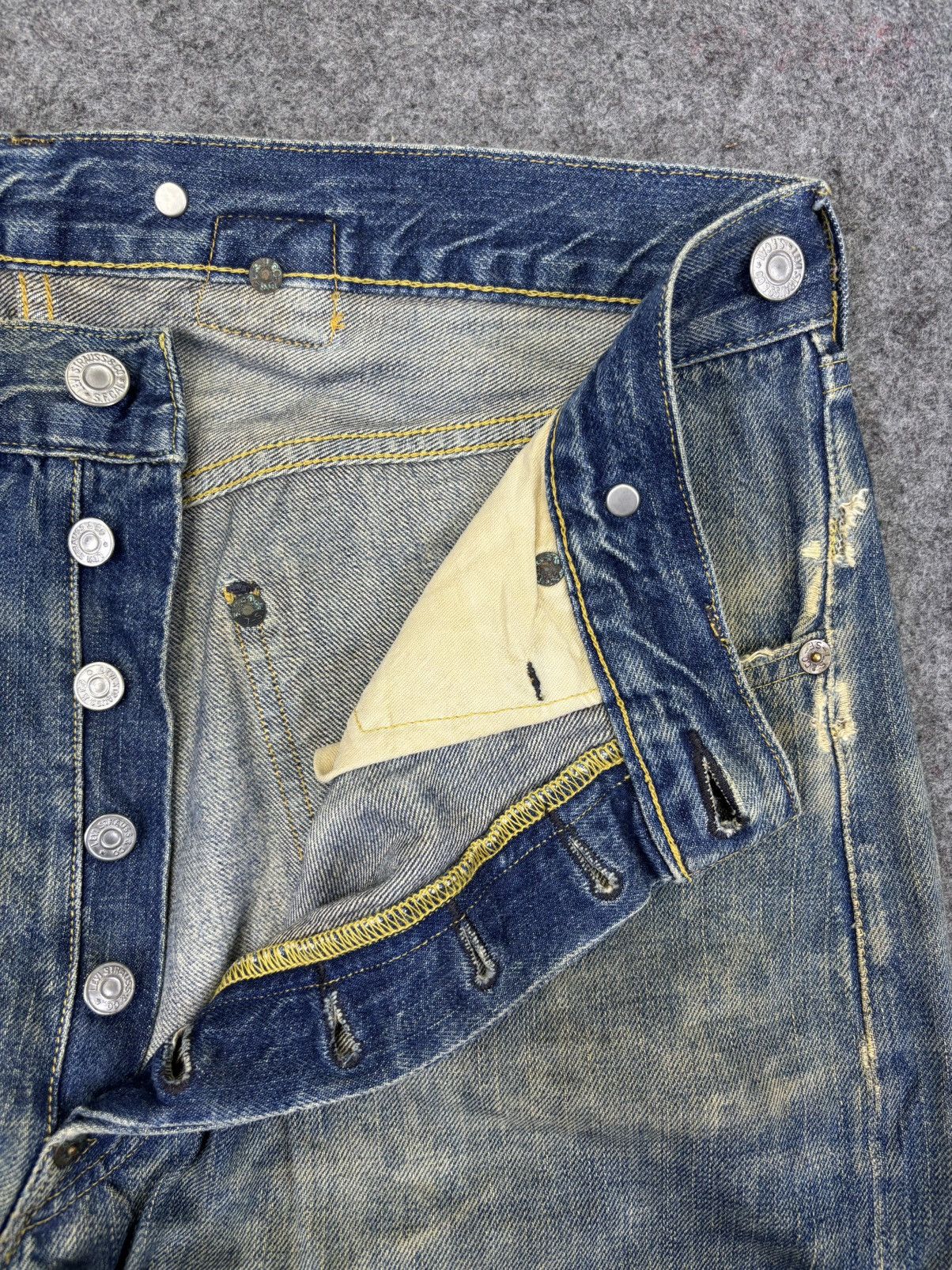 Levi's Vintage Clothing 💥Super Thrashed💥LVC 1920 Model Thrashed Distrssed Denim F993 Size US 33 - 8 Thumbnail