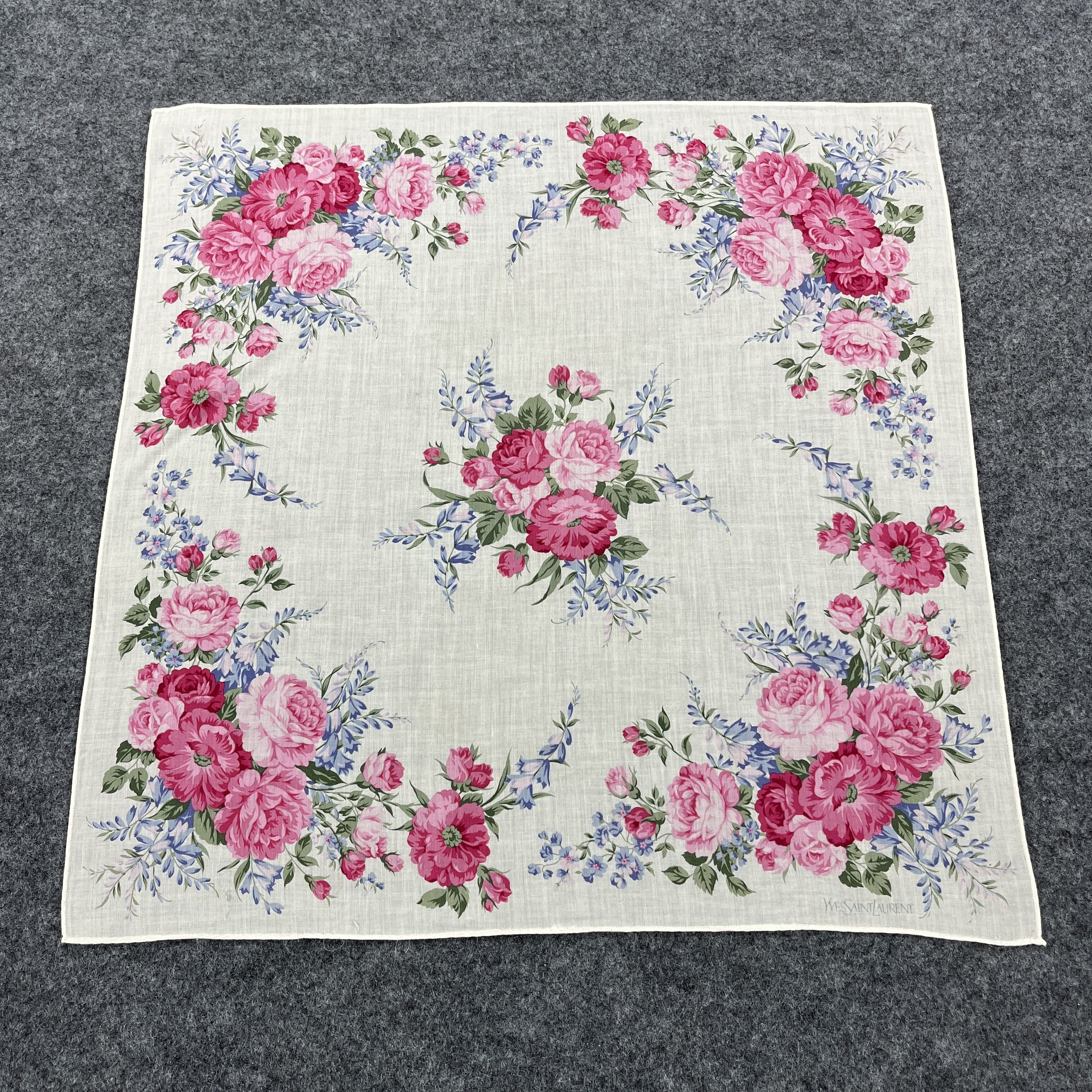 Vintage Yves Saint Laurent Handkerchief / Bandana / Neckerchief B524 Size ONE SIZE - 2 Thumbnail