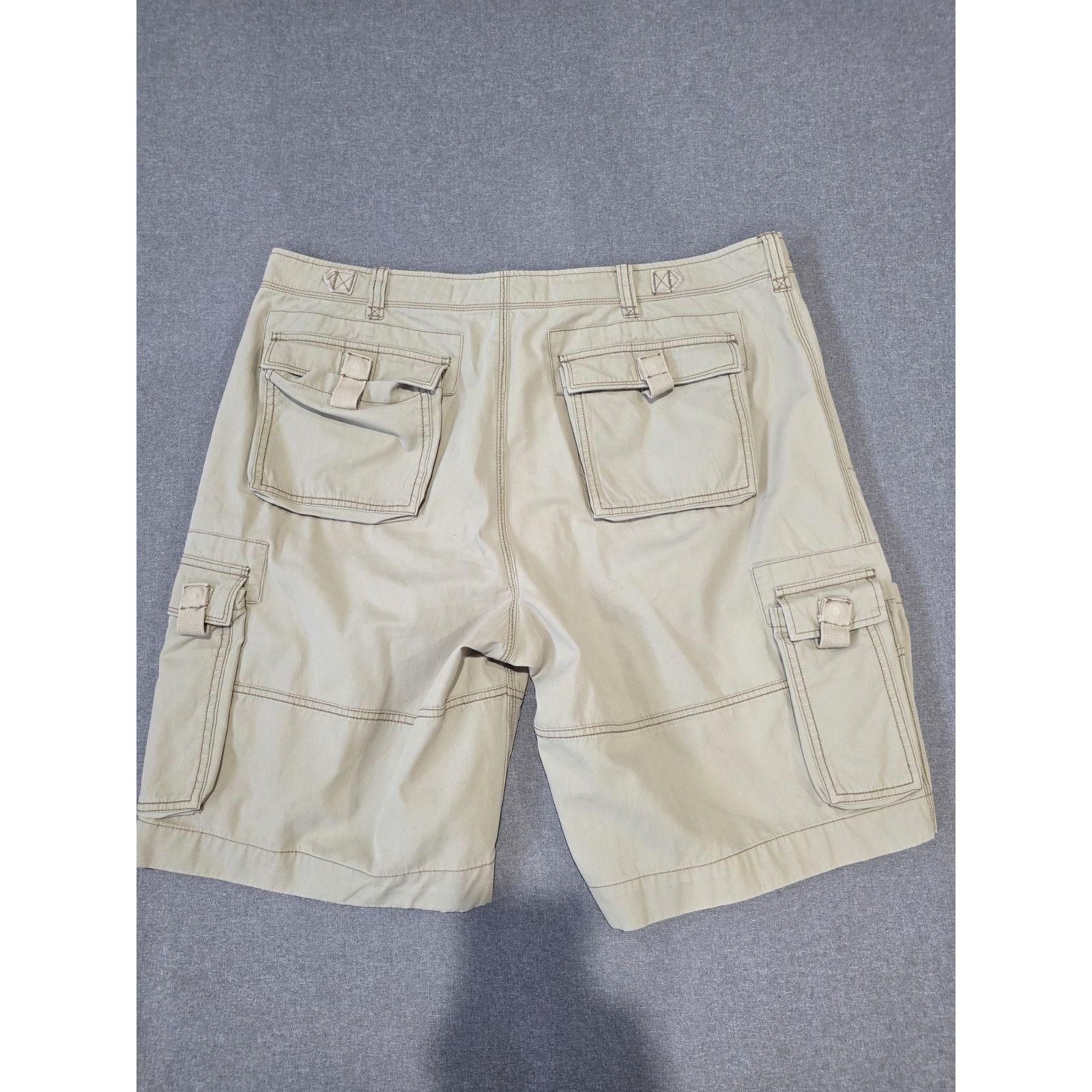 Tommy Bahama Tommy Bahama Jeans Men's Size 40 Khaki Cargo Shorts Multi Size US 40 / EU 56 - 2 Thumbnail