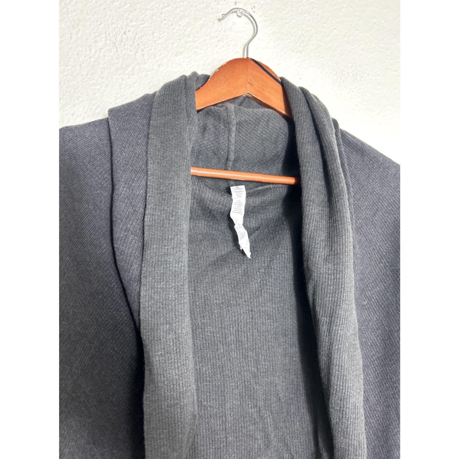 Lululemon Lululemon Cardigan Sweater Wrap Gray Long Sleeve Womens 8 Cashmere Blend Regular Fit Casual Winter Size M / US 6-8 / IT 42-44 - 5 Thumbnail