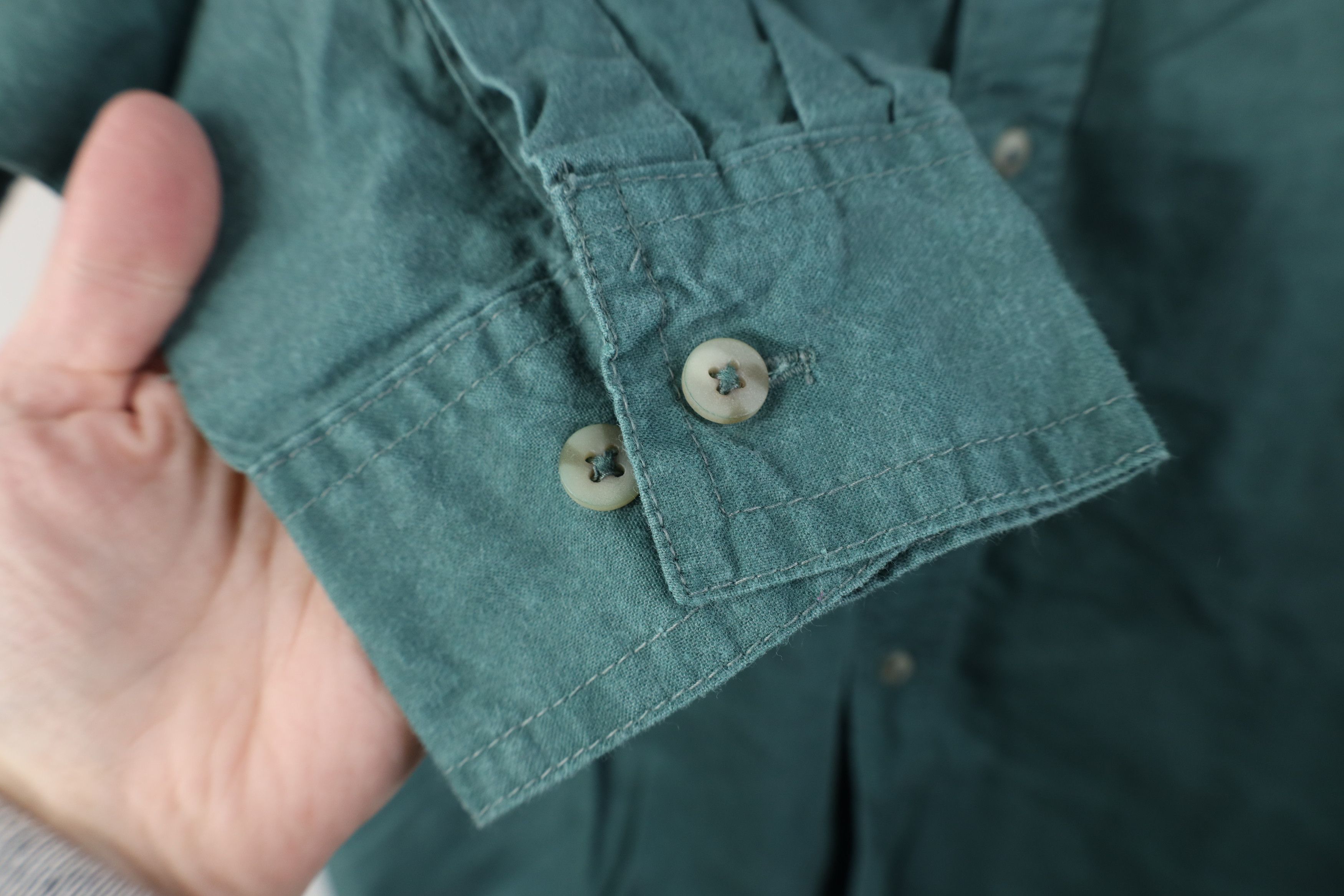 Vintage Vintage 90s Streetwear Alaska Canvas Collared Button Shirt Size US S / EU 44-46 / 1 - 10 Thumbnail