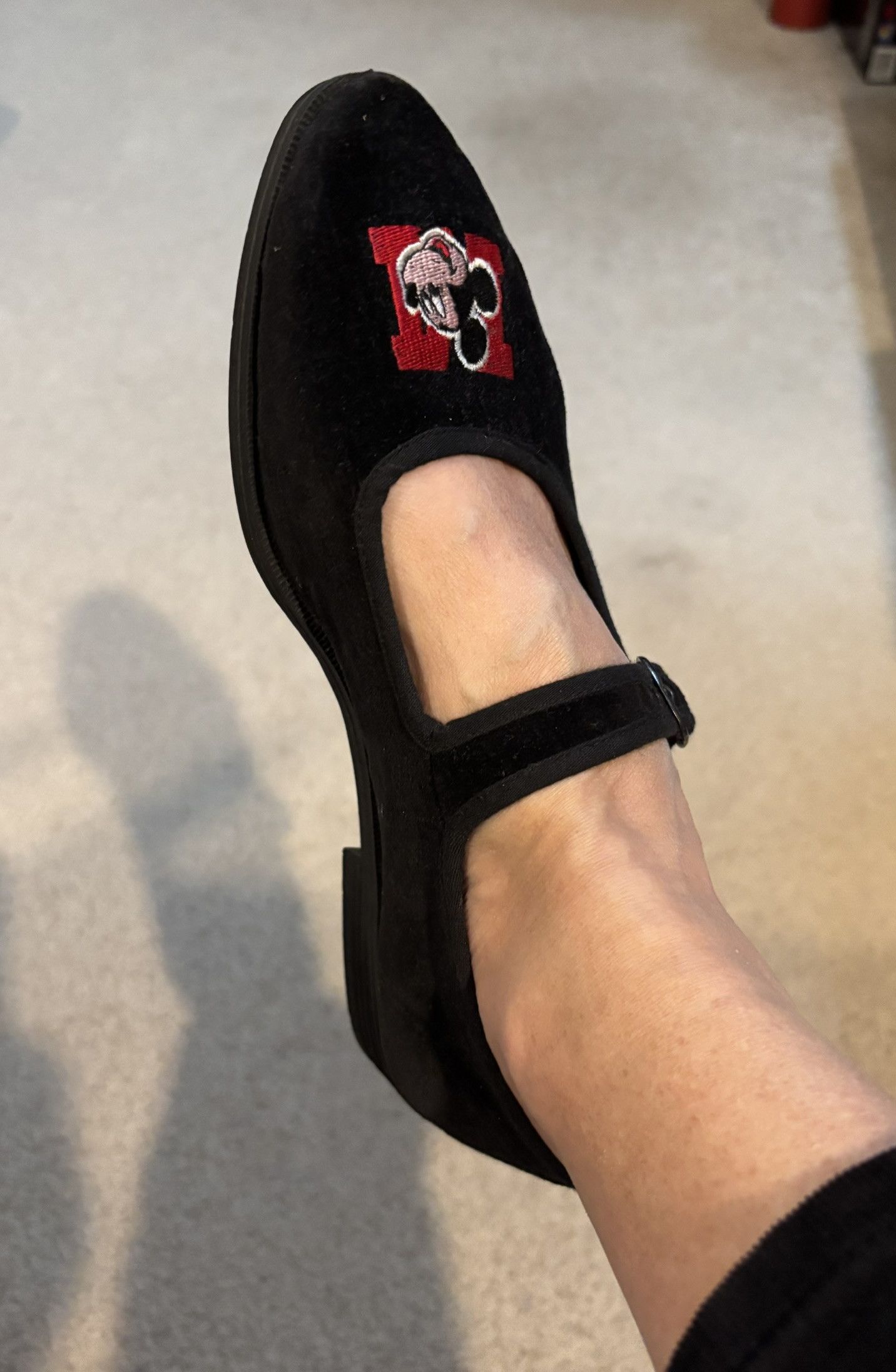 Disney 90s Vintage Black Velvet Mickey Mouse Shoes Slippers Size US 9 / IT 39 - 9 Thumbnail