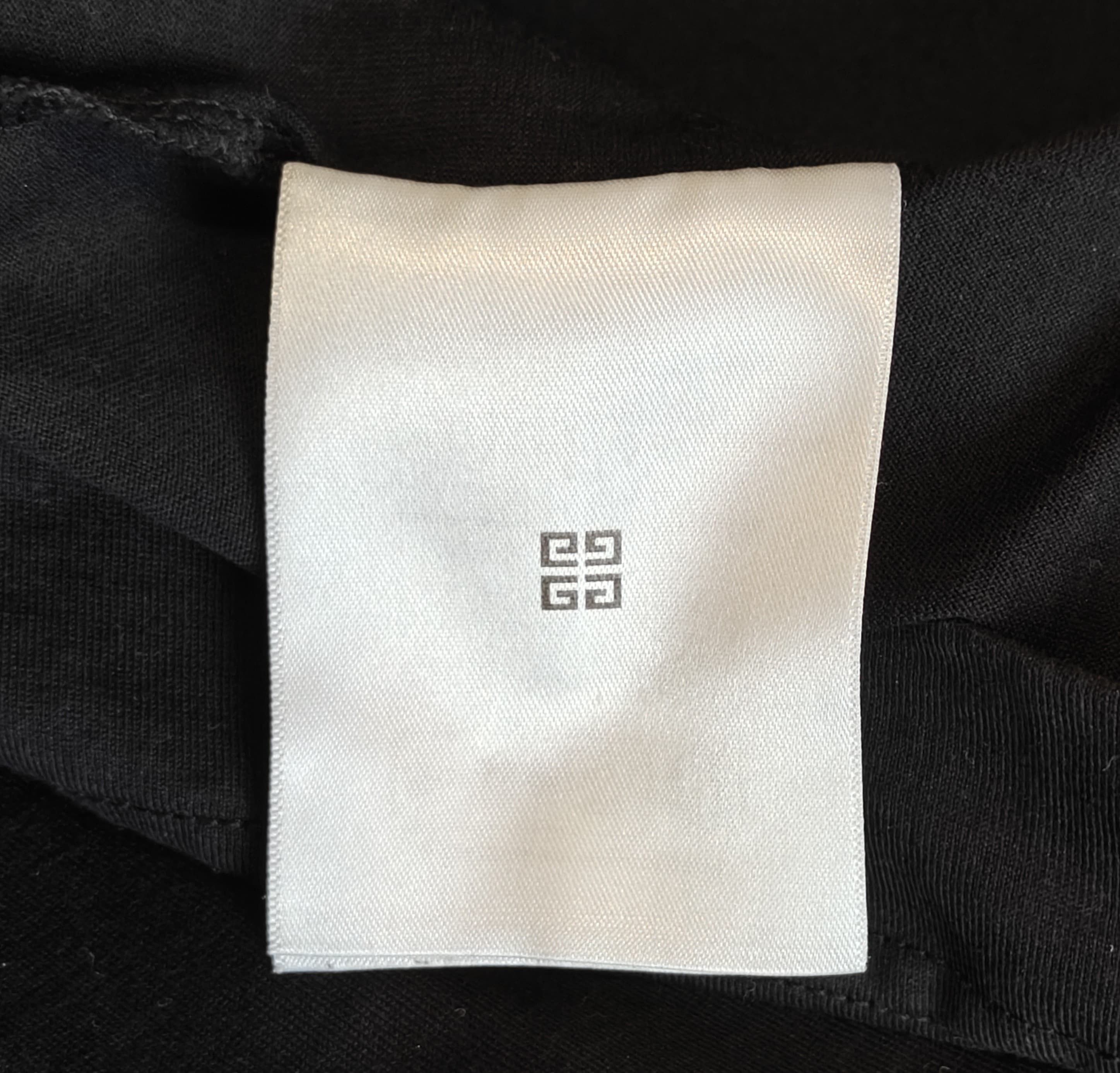 Givenchy Givenchy GVCY Floral Print 4G Logo LS T Shirt L Size US L / EU 52-54 / 3 - 8 Thumbnail