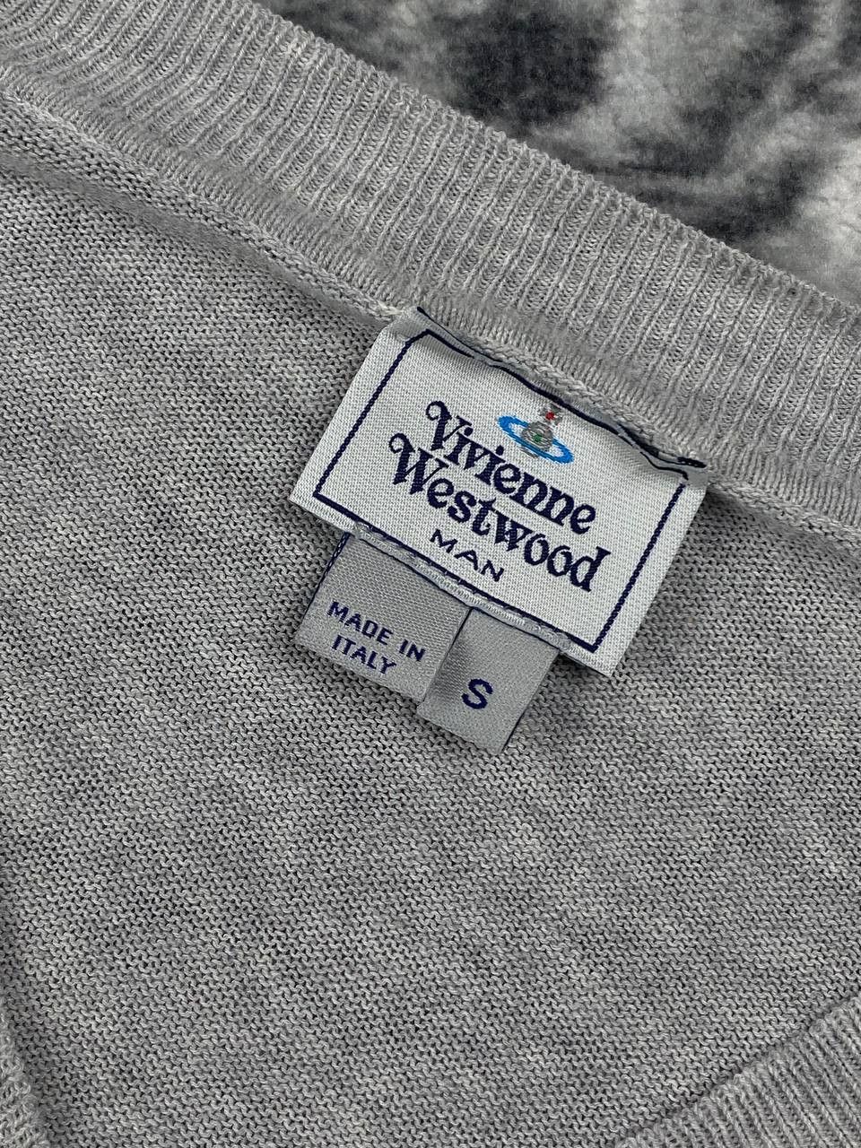 Vivienne Westwood Vivienne Westwood Knit V Neck Sweater Men Size S Gray Size US S / EU 44-46 / 1 - 6 Thumbnail