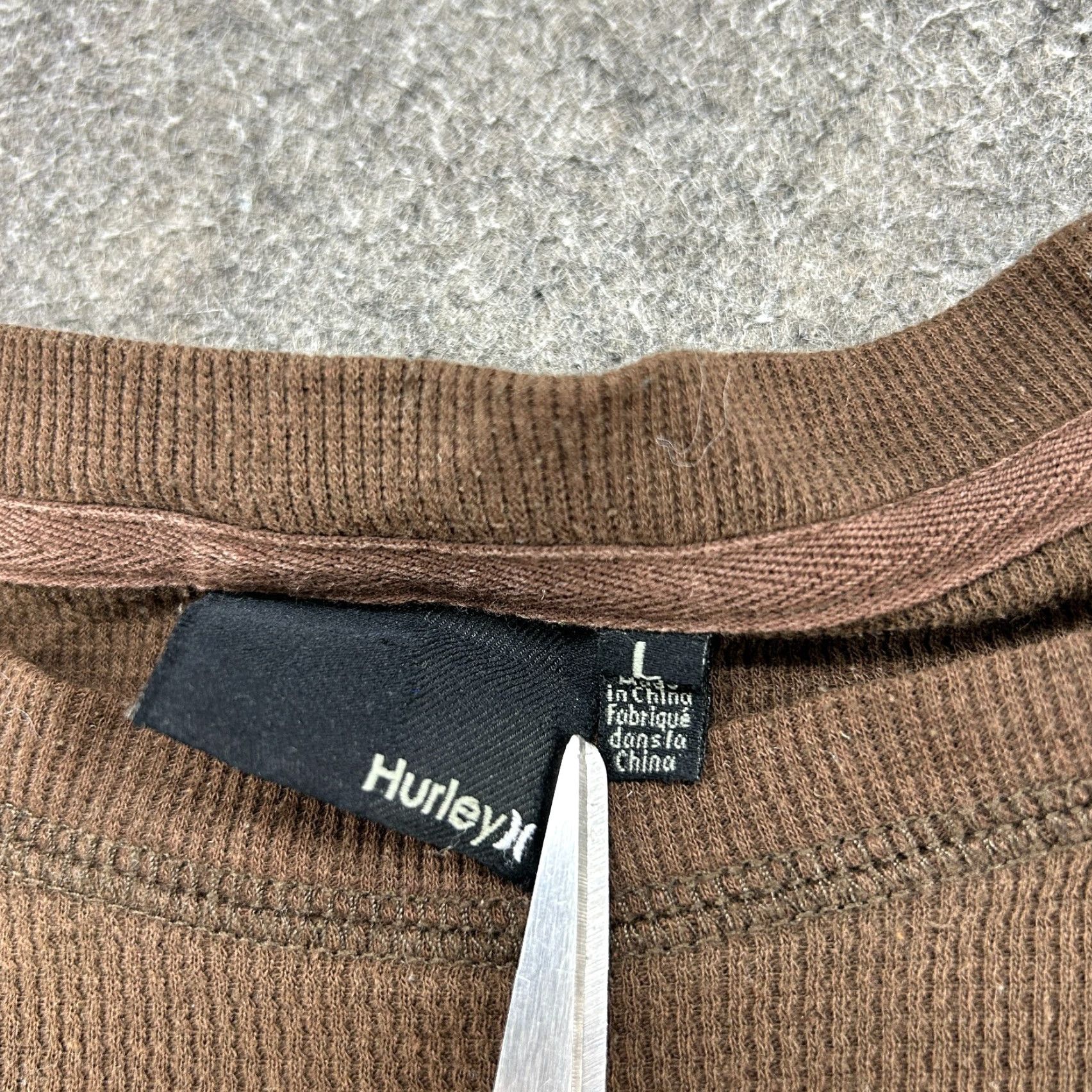 Hurley VINTAGE Hurley Shirt Mens L Brown Long Sleeve Thermal Waffle Knit Cotton Y2K Size US L / EU 52-54 / 3 - 4 Thumbnail