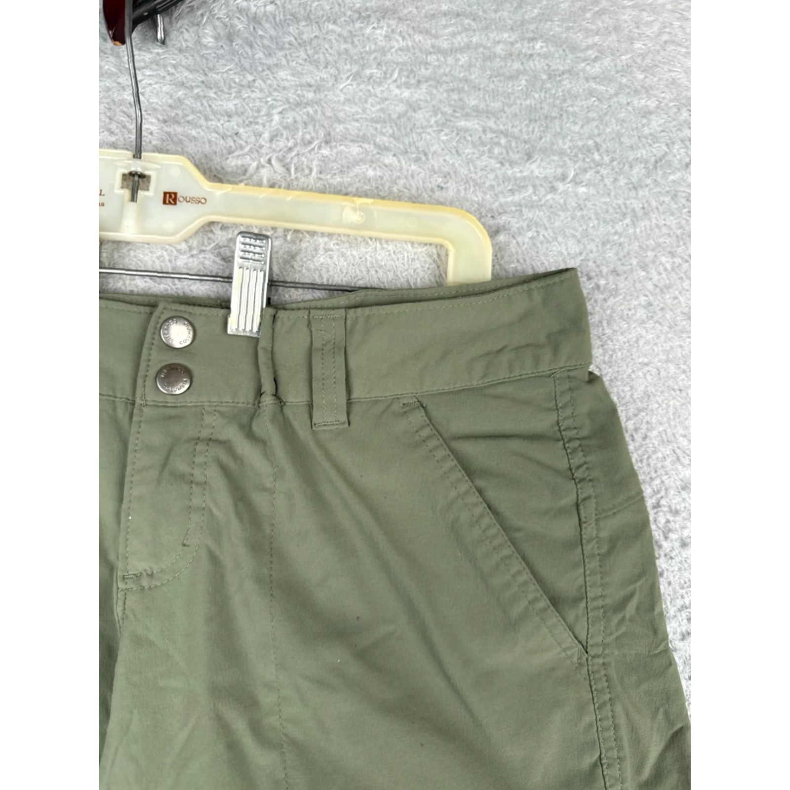 Vintage Columbia Shorts Women 8 Green Omni-Shield Nylon Blend Chino Hiking Camping 30x5 Womens Size 30" / US 8 / IT 44 - 5 Thumbnail
