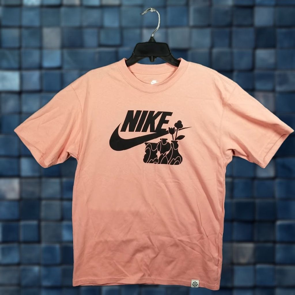 Nike Nike Shirt Men XS Flower Pattern Crew Neck Short Sleeve Loose Fit Orange 2010s Size US XS / EU 42 / 0 - 1 Thumbnail
