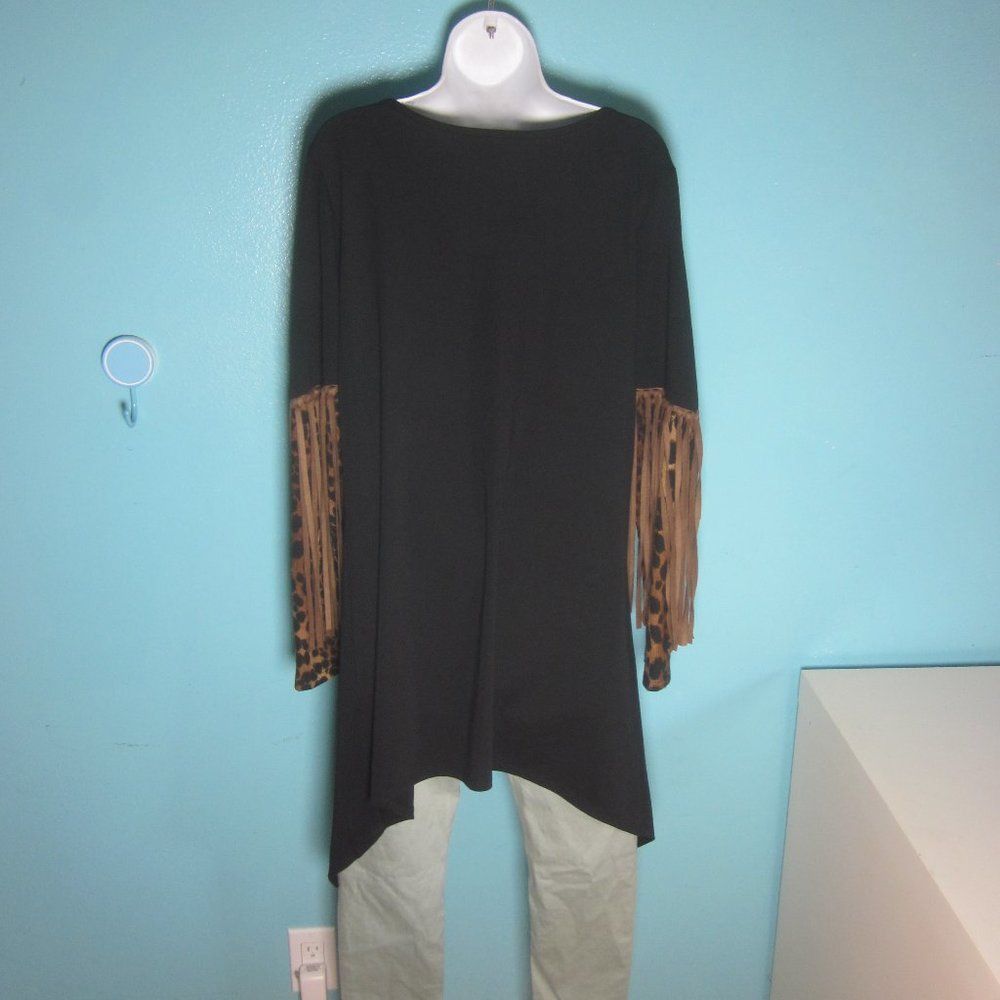 Judith Leiber Judith March Black Tunic Top Womens Size L Accent Sleeve Animal Print & Leather Size L / US 10 / IT 46 - 4 Thumbnail