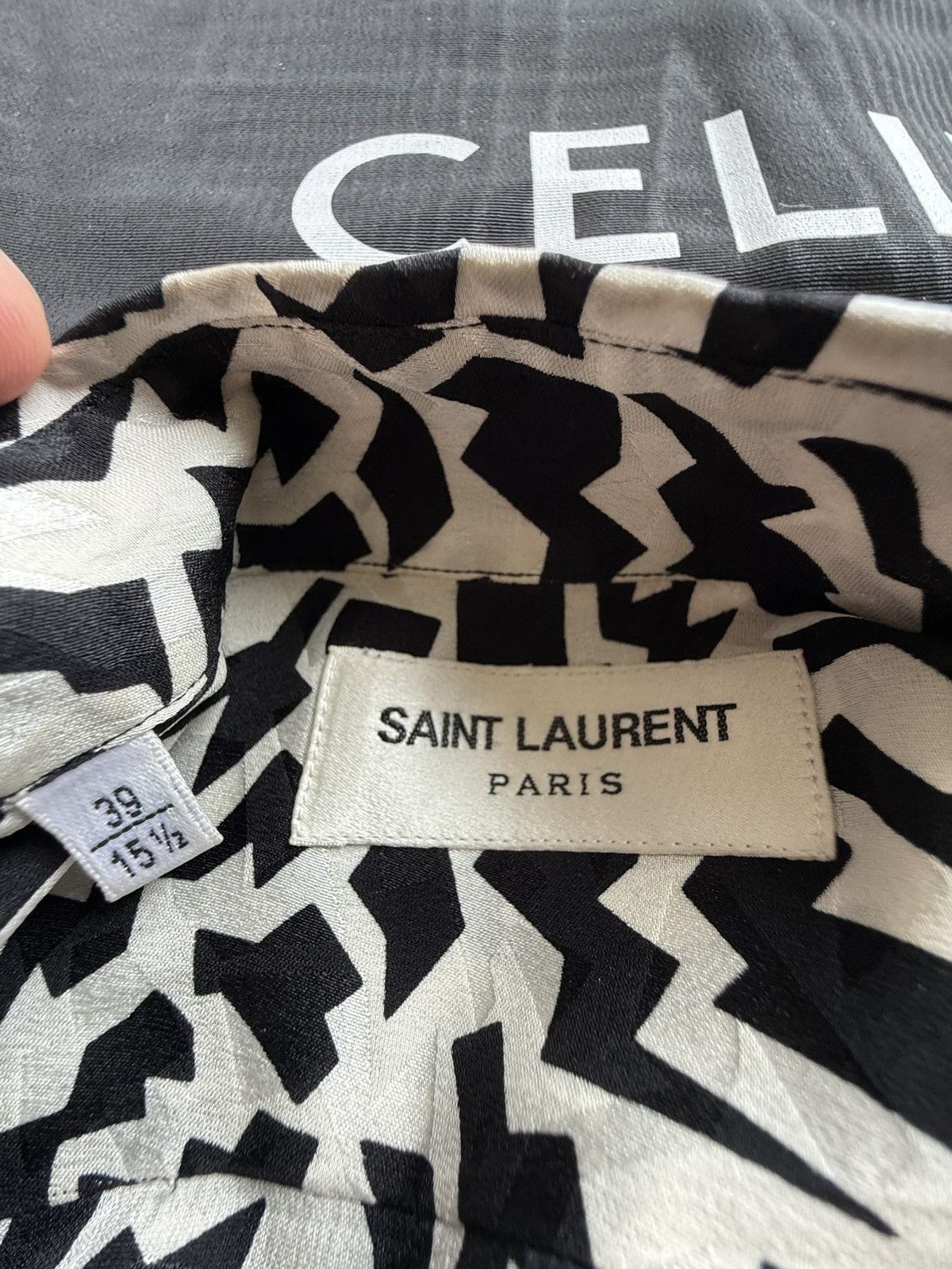 Saint Laurent Paris FW21 Saint Laurent silk geometric black white shirt grail Size US L / EU 52-54 / 3 - 22 Thumbnail
