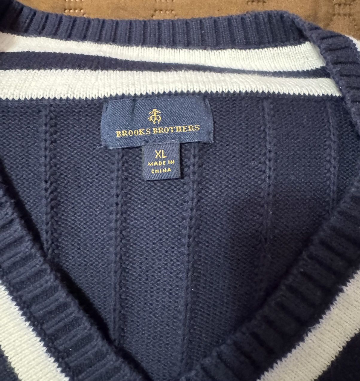 Brooks Brothers Brooks Brothers Navy w/White Stripes, Classic Tennis v-neck Size US XL / EU 56 / 4 - 3 Thumbnail