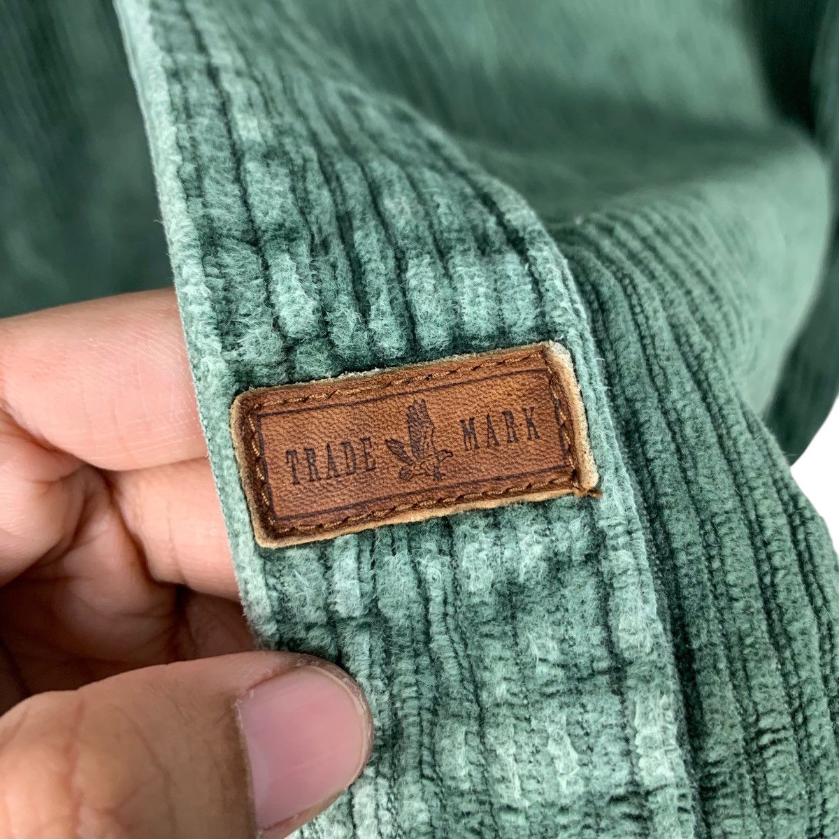 American Eagle Outfitters AMERICAN EAGLE Green Corduroy Flannel Jacket #1818-C22 Size US M / EU 48-50 / 2 - 14 Thumbnail