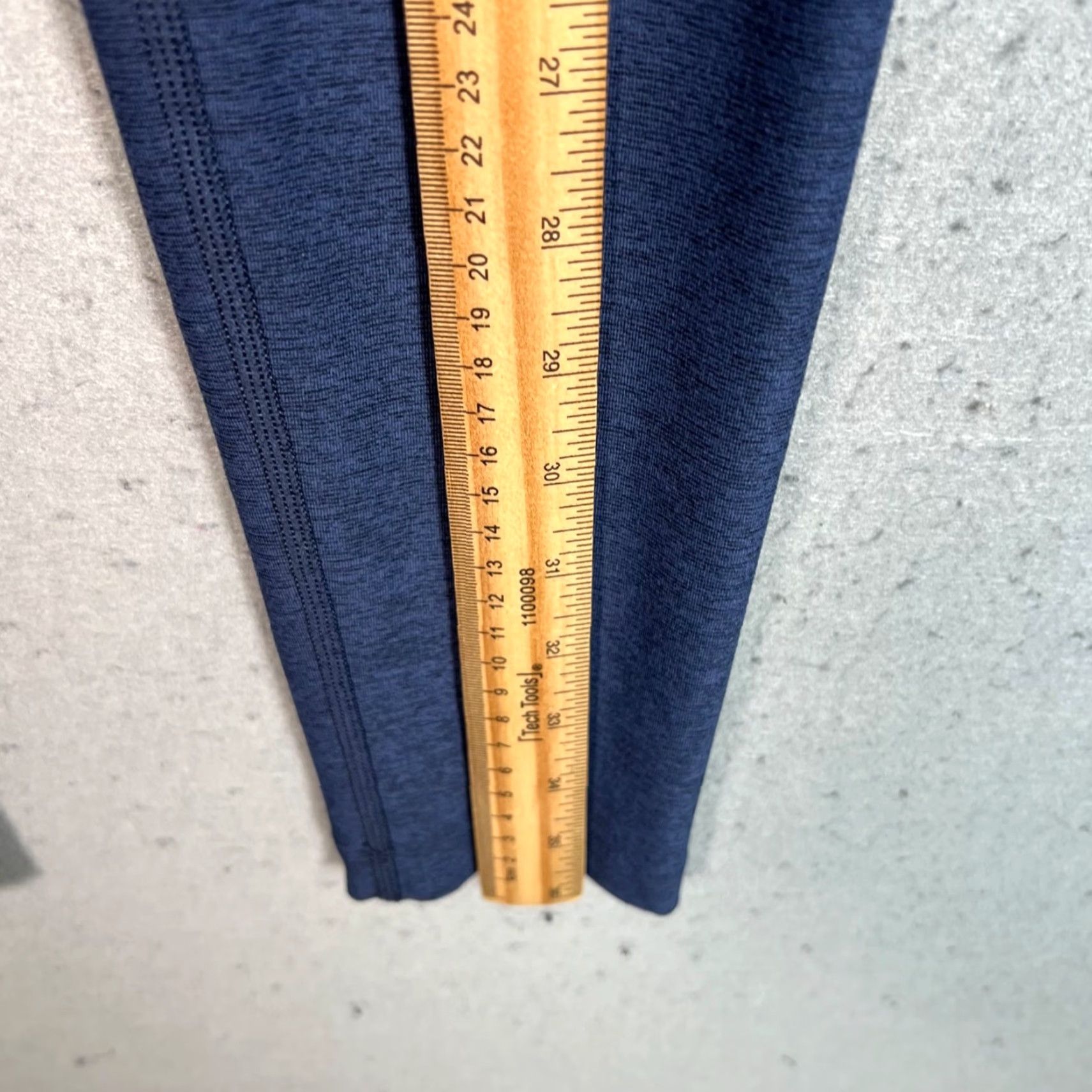Outdoor Voices Outdoor Voices Leggings Womens Size Small Black & Blue Athletic Gym Running Yoga - Slim Skinny Compression Inseam 28 in - Colorblock Pattern Size 28" / US 6 / IT 42 - 6 Thumbnail
