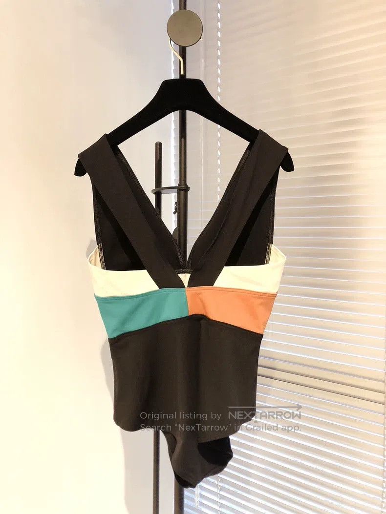 Hermes Hermes Colorblock Deep V-neck One-Piece Swimsuit Size S / US 4 / IT 40 - 2 Thumbnail