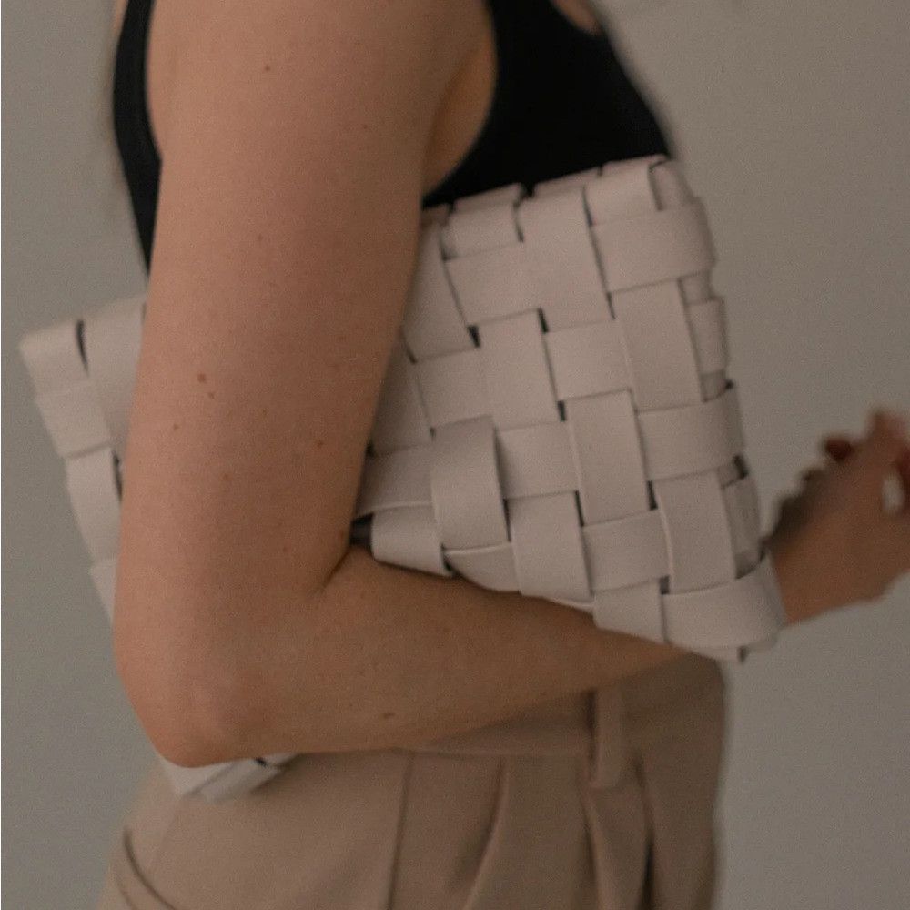 Anthropologie Anthropologie Monochromatic Elegant Woven Clutch Lindy Beig Size ONE SIZE - 1 Thumbnail