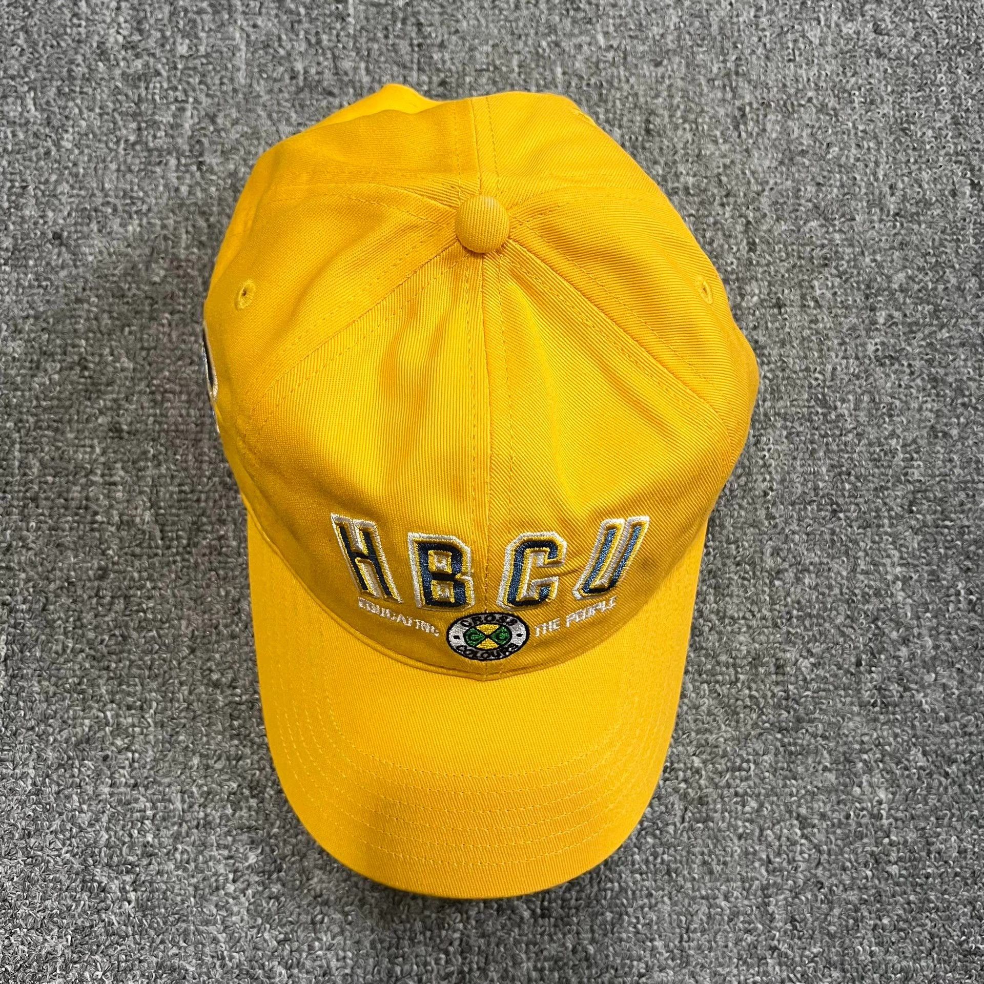 Cross Colours Cross Colours embroidered curved brim baseball cap Q7 Size ONE SIZE - 7 Thumbnail