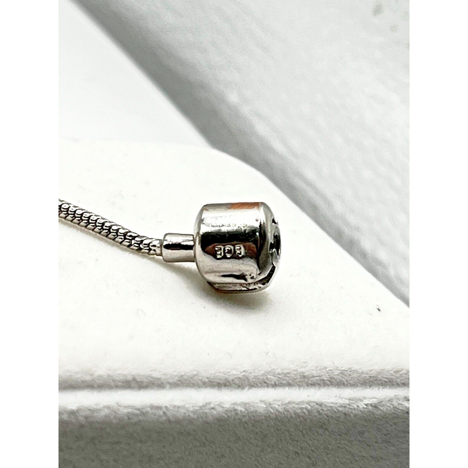 NADA Baltimore Ravens NFL 15 Charm Super Bowl XLVII BE Bracelet Size ONE SIZE - 5 Thumbnail