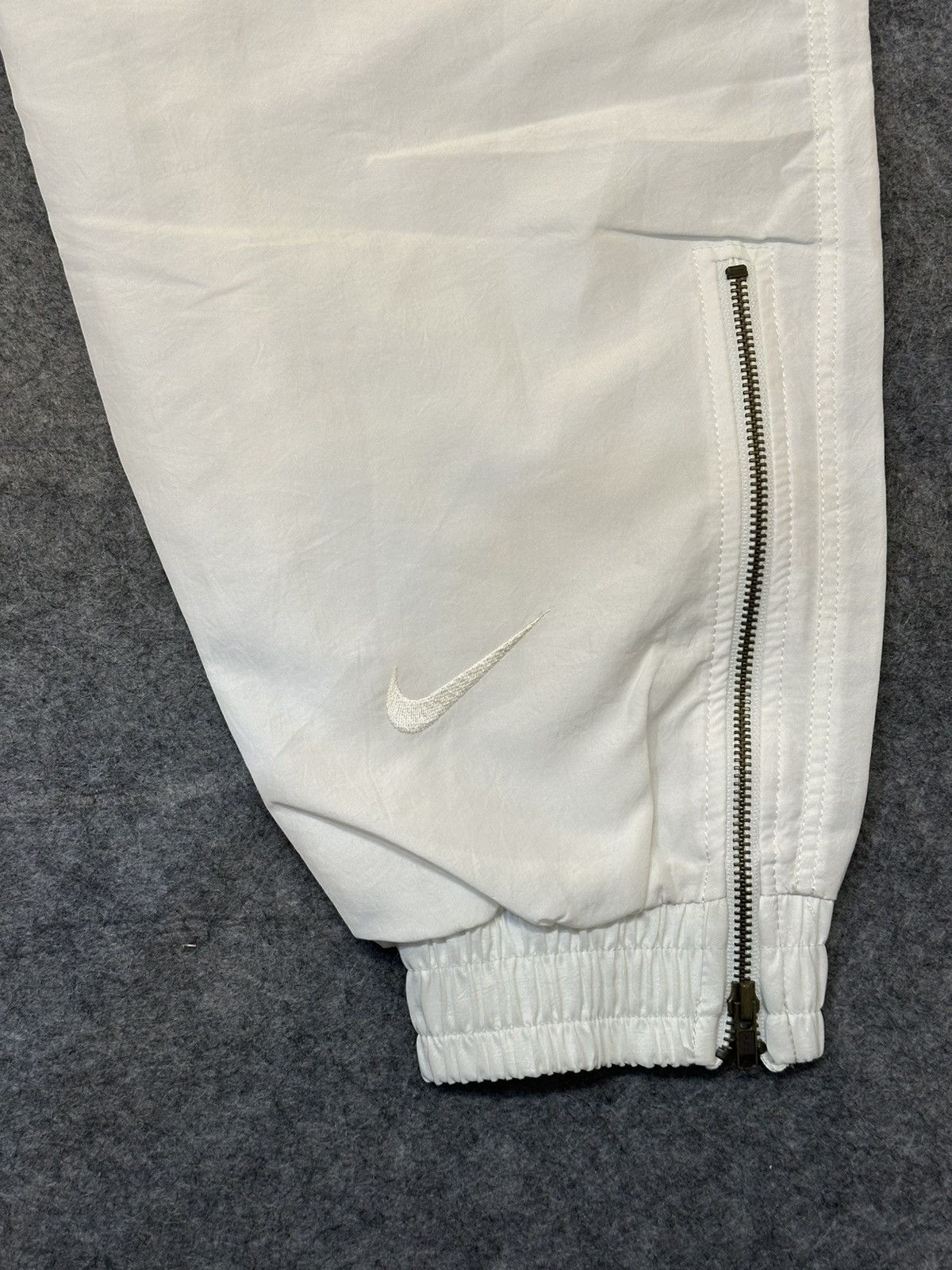 Nike Nike Court Heritage men's tennis trousers. Size US 30 / EU 46 - 8 Thumbnail