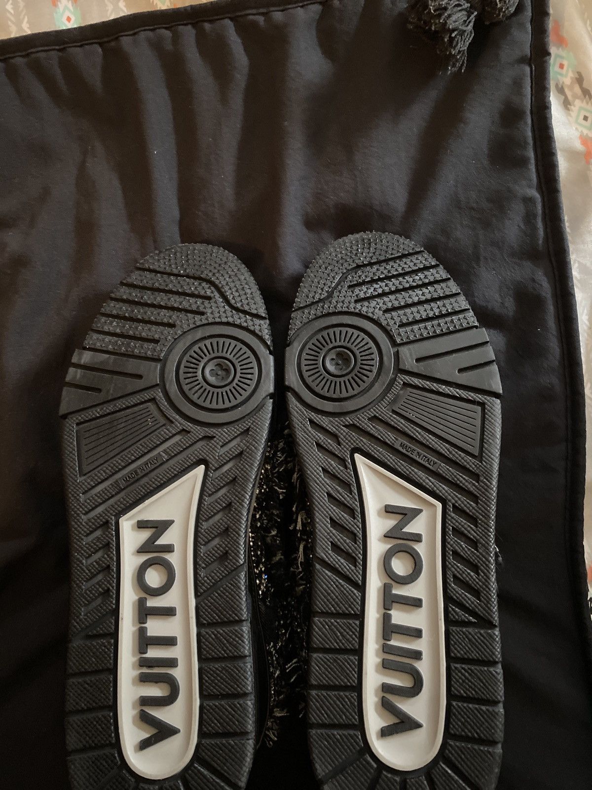 Louis Vuitton Louis Vuitton skate sneaker ‘black Swarovski monogram’ Size US 8.5 / EU 41-42 - 3 Thumbnail