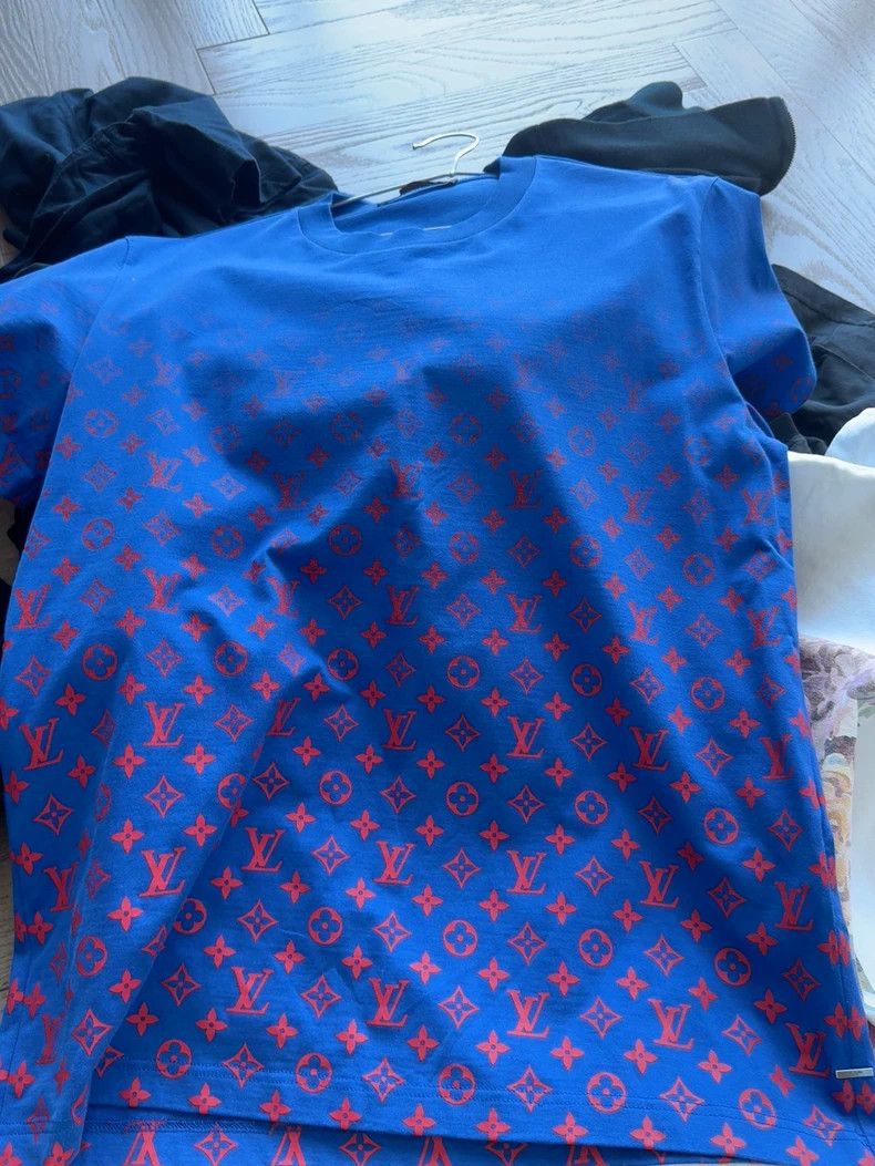 Louis Vuitton Louis Vuitton logo Short sleeves 2502-Nextarrow Size US M / EU 48-50 / 2 - 1 Thumbnail