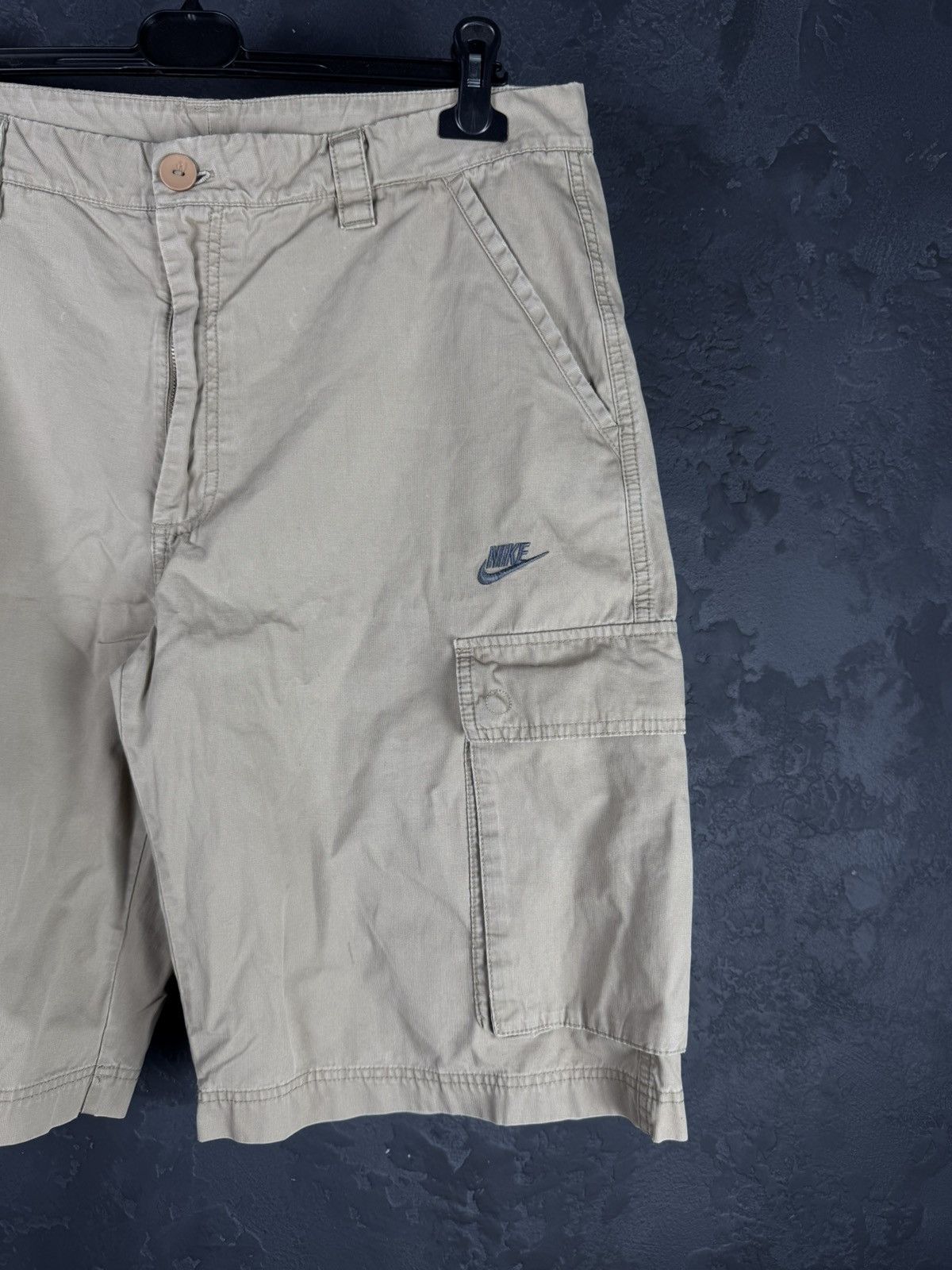 Nike Vintage Men’s Nike Beige Cargo Shorts Size L Size US 34 / EU 50 - 3 Thumbnail