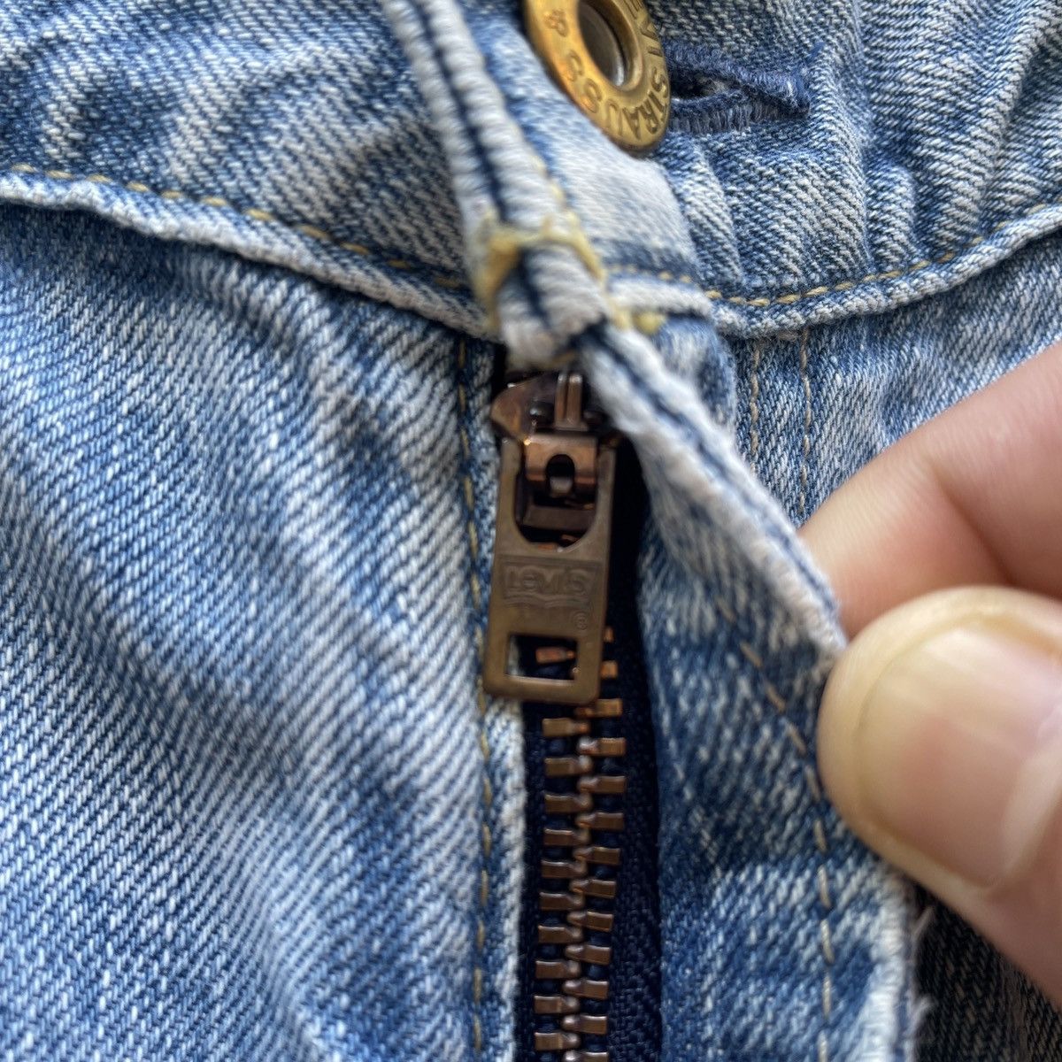 Jean × Levi's × Vintage Vintage Levi’s 502 Light Wash Distressed Jeans Pants Faded Size US 36 / EU 52 - 7 Thumbnail