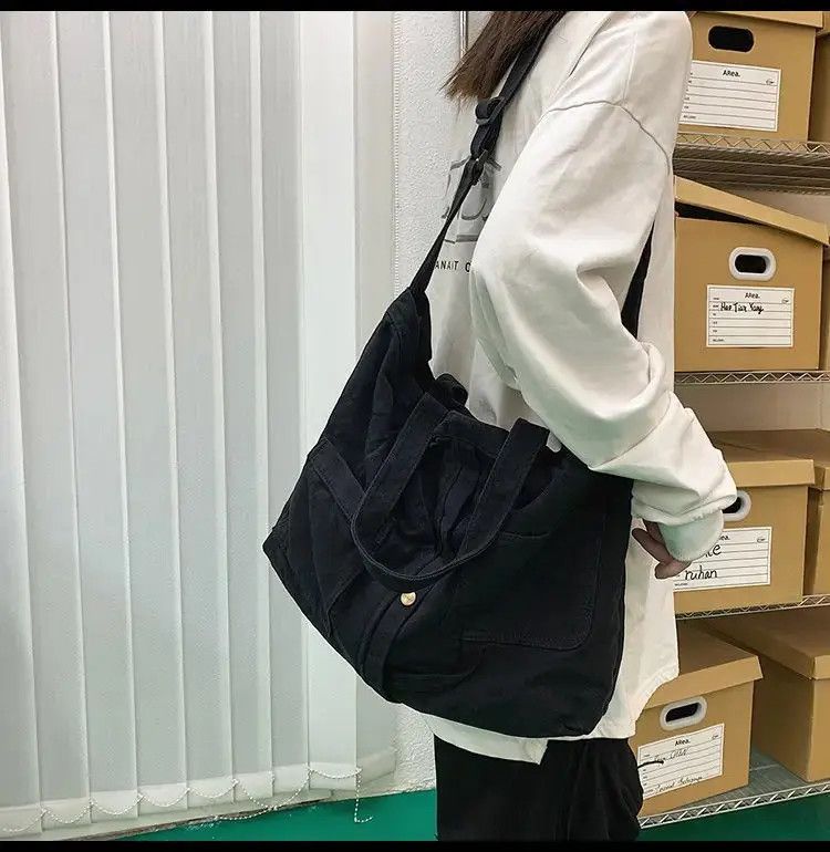 Japanese Brand Shoulder Cross Body Bag Size ONE SIZE - 1 Thumbnail