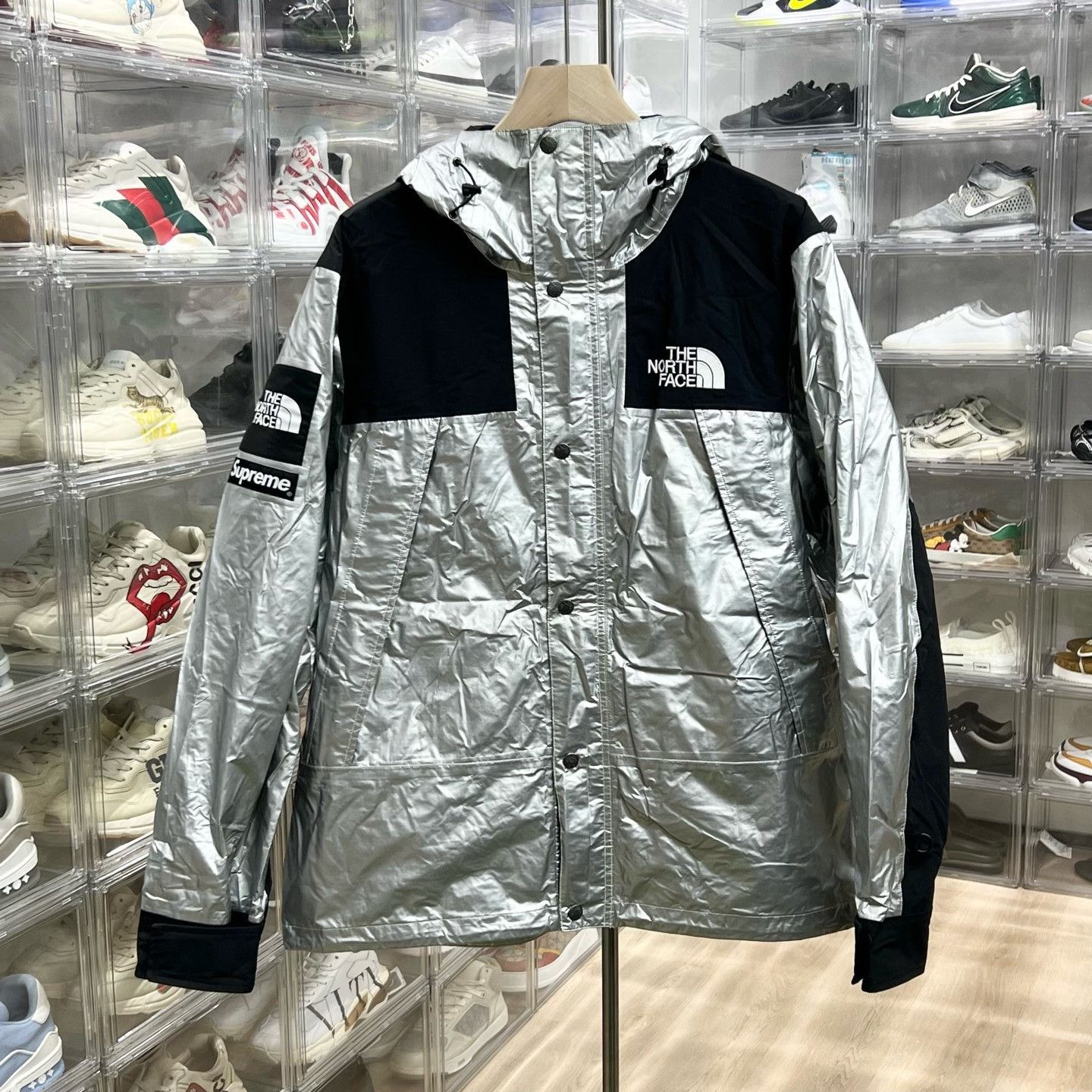 Supreme Supreme Silver Jacket Outerwear Size US L / EU 52-54 / 3 - 1 Thumbnail