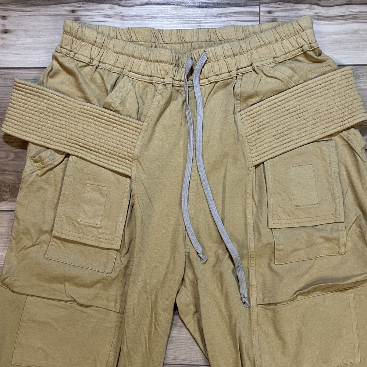Rick Owens Rick Owens DRKSHDW Wide Creatch Cargo Sweatpants Mustard Size US 32 / EU 48 - 2 Thumbnail